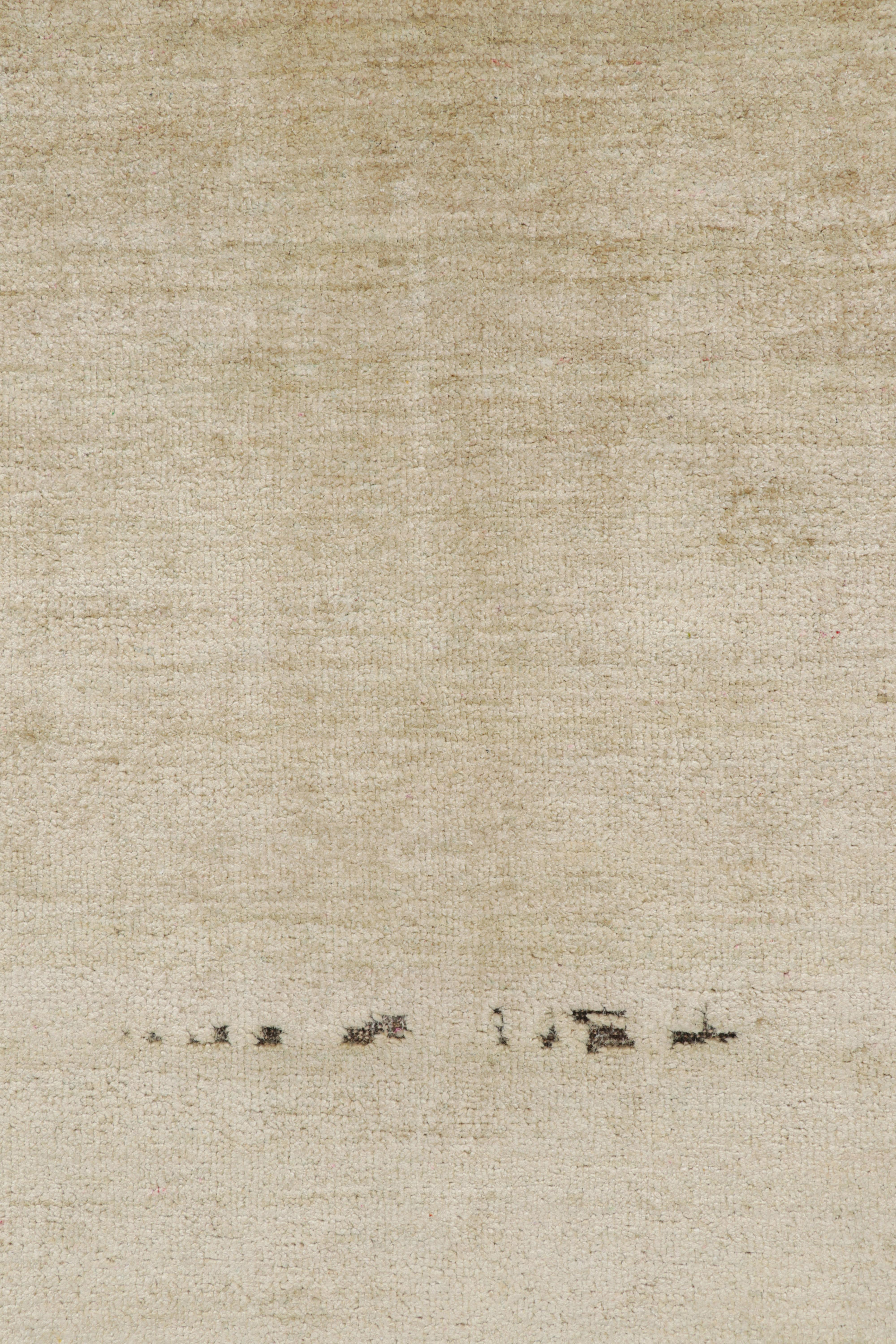 Tapis texturé de Rug & Kilim dans les tons blancs et rayés de crème et d'ivoire Neuf - En vente à Long Island City, NY