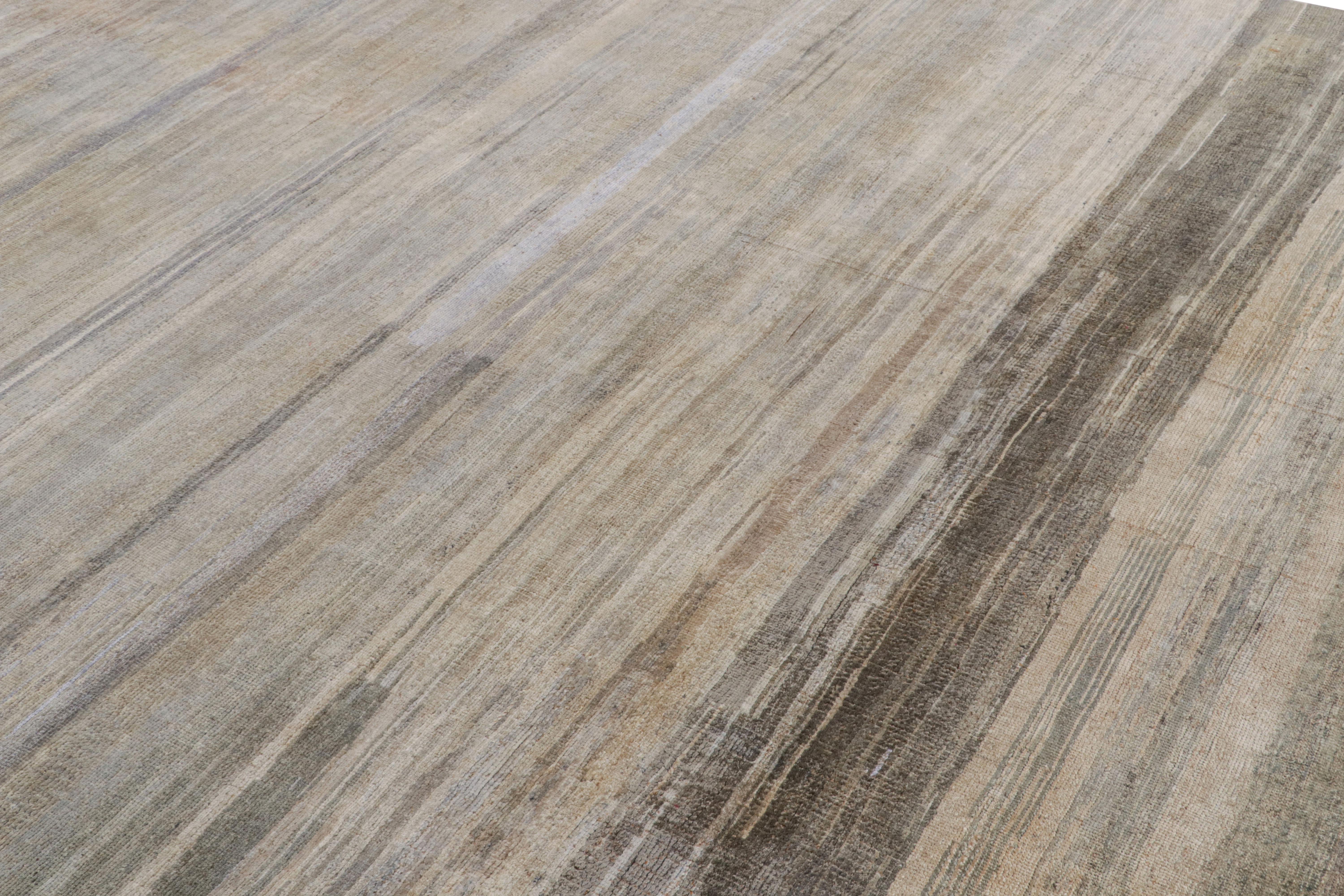 Rug & Kilim's Strukturteppich in Greige-Tönen und Streifen (Moderne) im Angebot