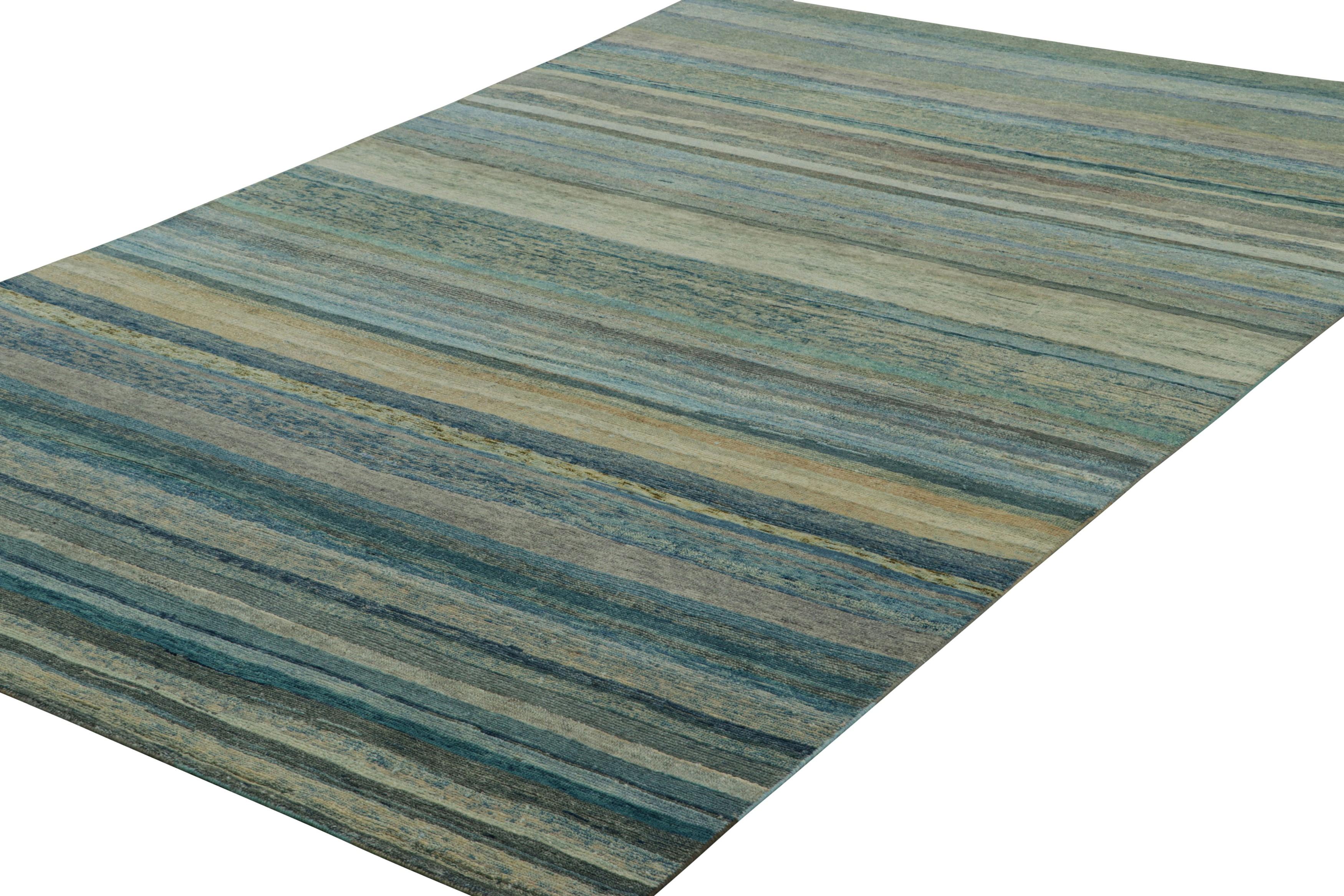 Rug & Kilim's Strukturteppich mit Streifen und Striae in Teal und Light Blue Tönen (Indisch) im Angebot