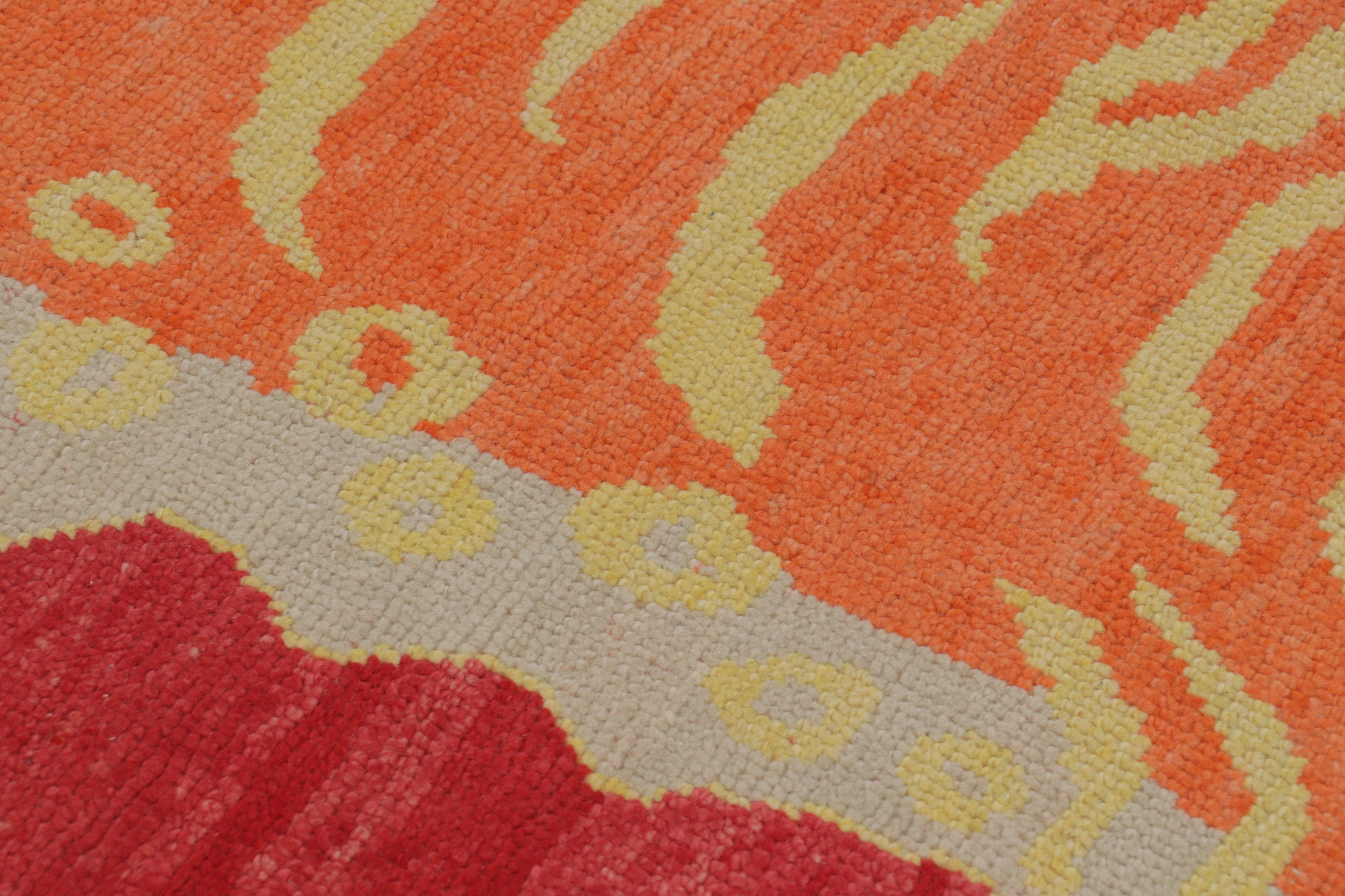 Afghano Tappeto in pelle di tigre di Rug & Kilim, fondo cremisi e sfondo arancione - Rug & Kilim in vendita