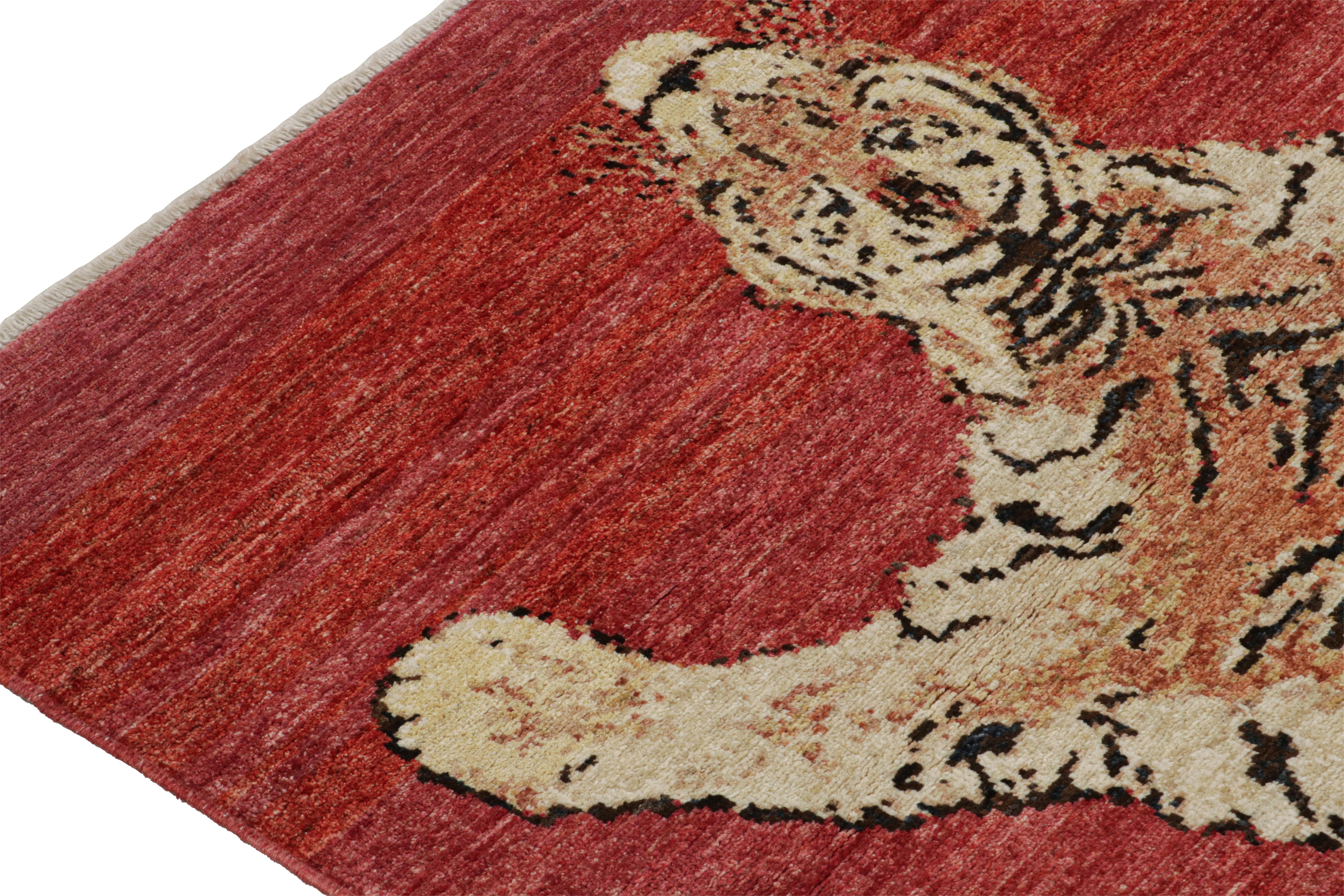 Afghan Rug & Kilim's Tiger-Skin Rug in Red with Beige-Brown Pictorial (tapis en peau de tigre rouge avec pictogramme beige-brun) en vente