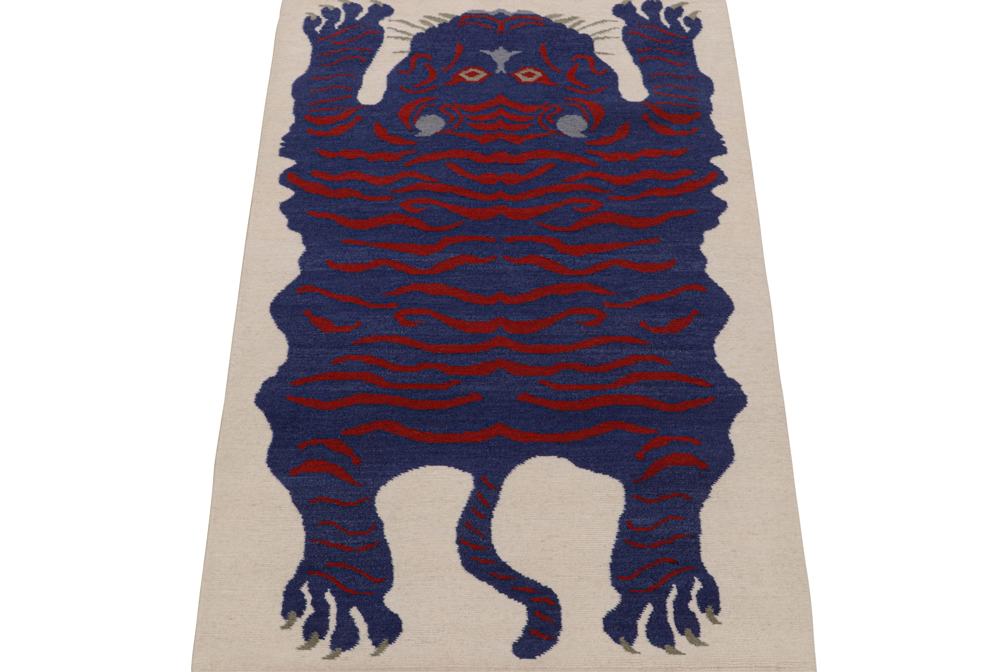Nepalese Rug & Kilim’s Tiger-Skin Rug in White with Blue & Red Pictorial in vendita