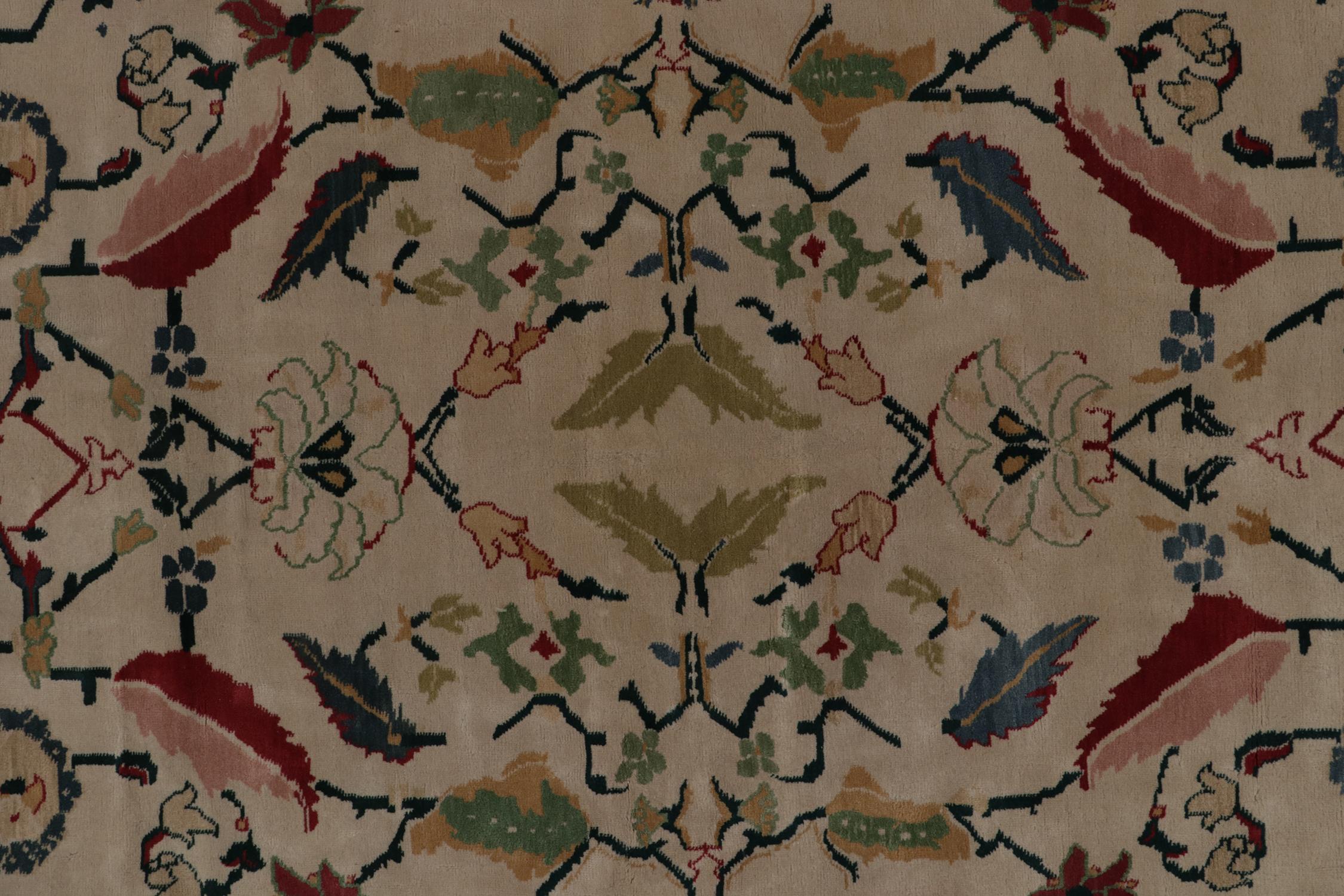 Traditioneller Agra-Teppich von Rug & Kilim in Beige, Rot und Teal mit Blumenmuster (21. Jahrhundert und zeitgenössisch) im Angebot