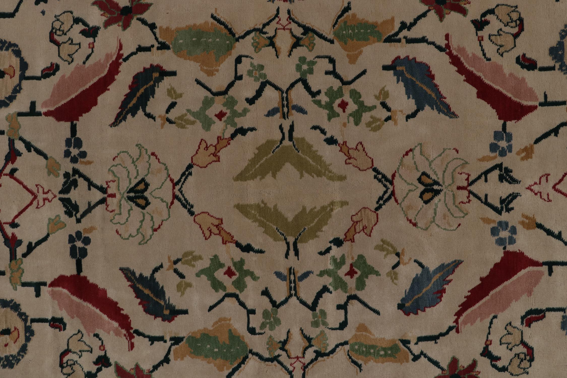 XXI secolo e contemporaneo Tappeto tradizionale in stile Agra di Rug & Kilim con motivo floreale beige, rosso e verde acqua in vendita