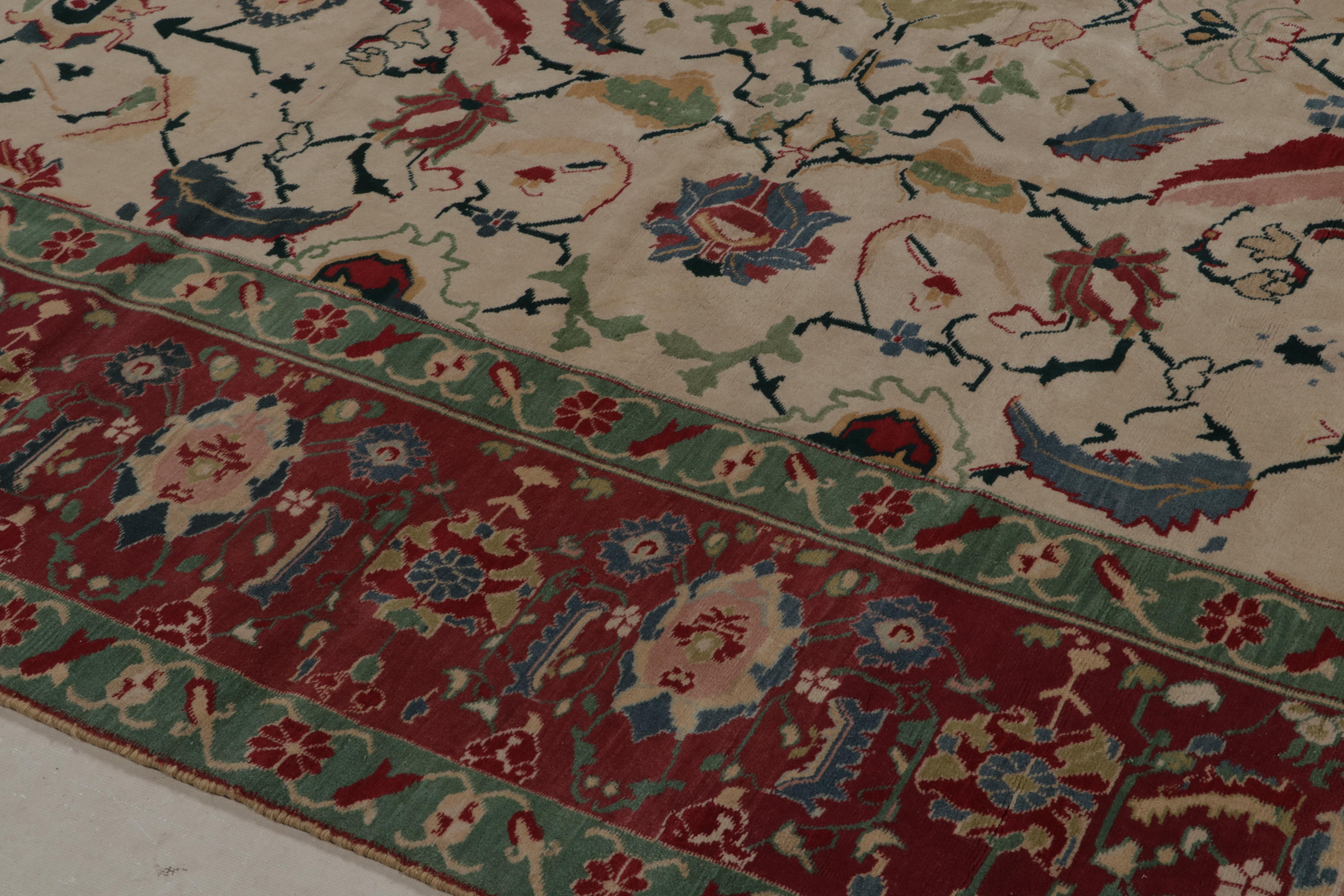 Traditioneller Agra-Teppich von Rug & Kilim in Beige, Rot und Teal mit Blumenmuster (Indisch) im Angebot