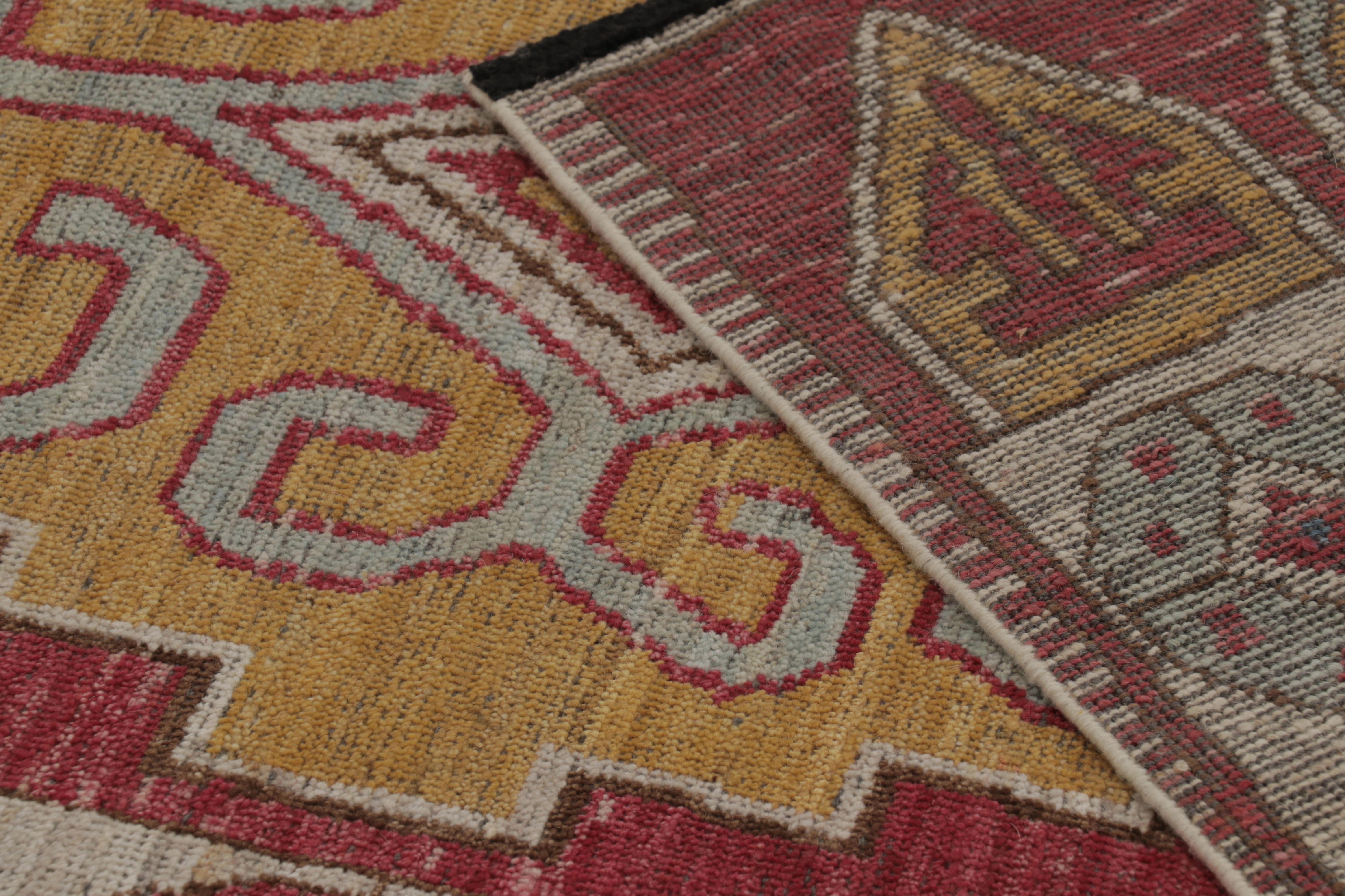 Rug & Kilim's traditioneller, von Konya inspirierter Teppich mit polychromen Medaillons im Angebot 1