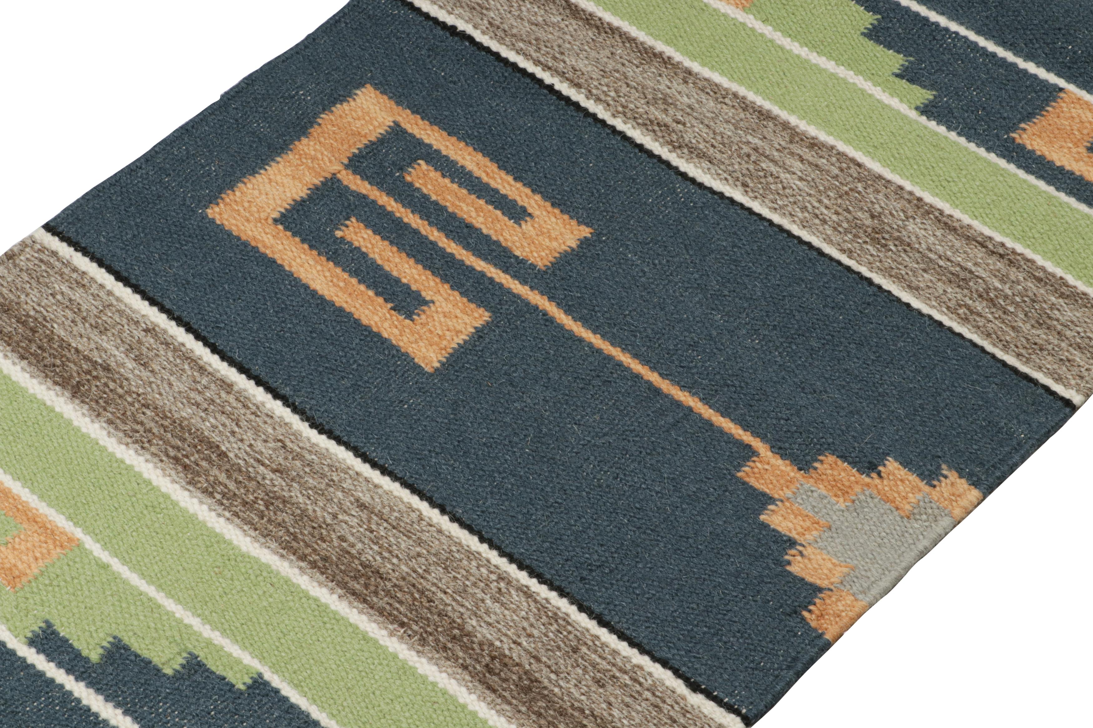 Indien Rug & Kilim's Tribal style Kilim in Blue, Gold, Green Patterns (en anglais) en vente