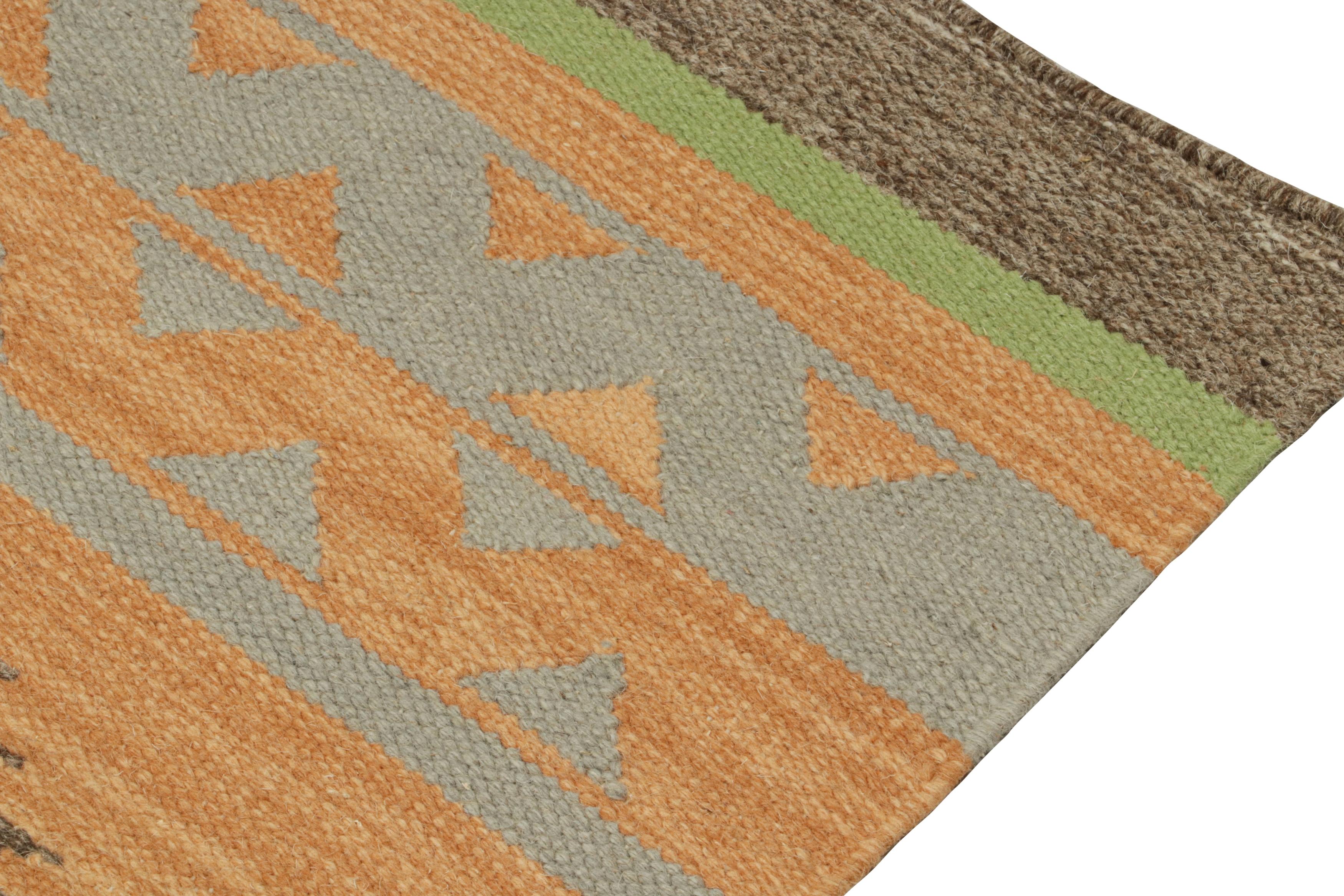 Tessuto a mano Rug & Kilim: Kilim in stile tribale in oro con motivi grigi e neri in vendita