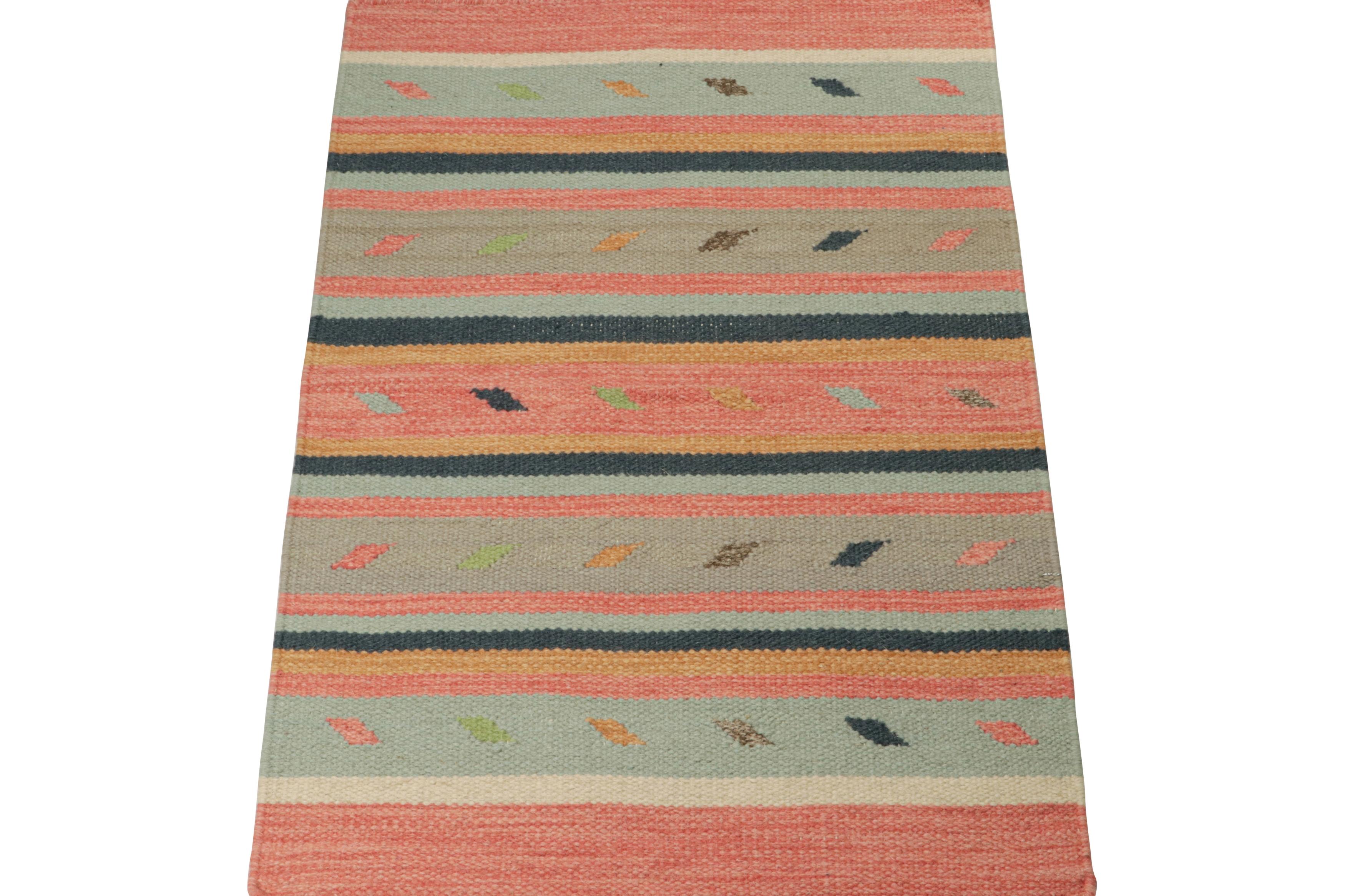 Alfombra Kilim de estilo tribal de Rug & Kilim con motivos multicolores Moderno en venta