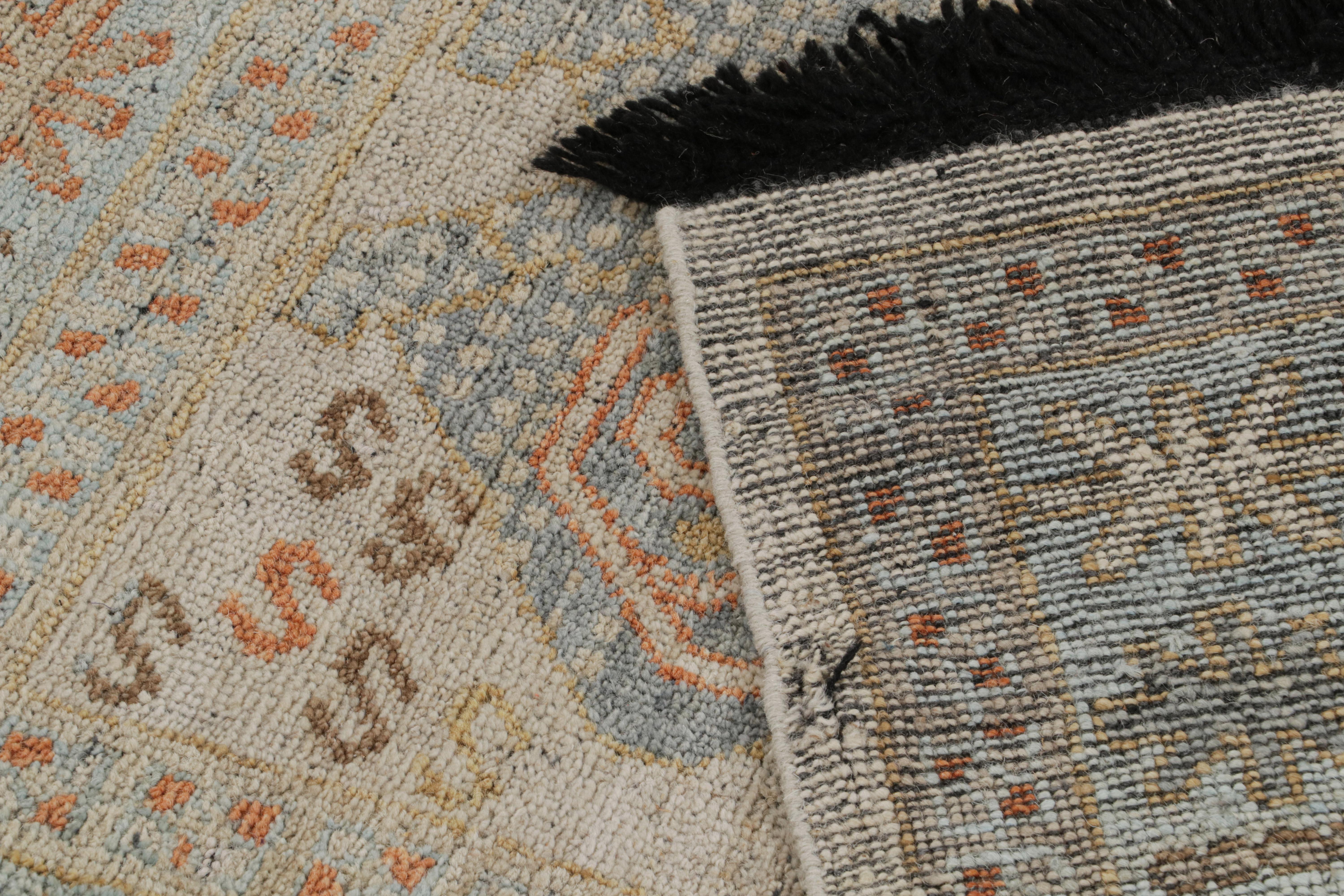 Laine Rug & Kilim's Tribal Style Rug in Polychromatic Lion Pictorial Patterns (tapis de style tribal aux motifs polychromes de lions) en vente