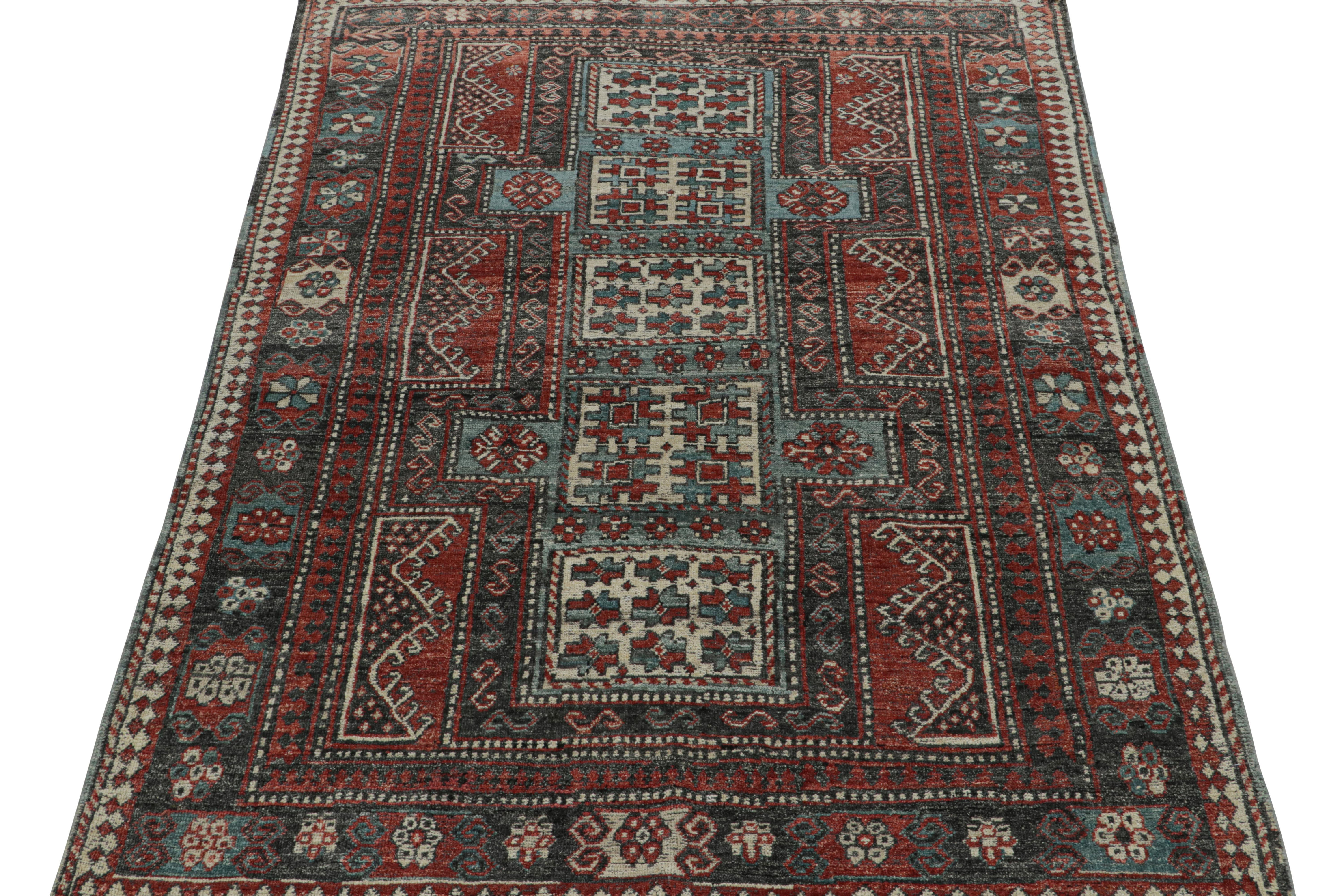 Tribal Tapis de style tribal de Rug & Kilim à motifs géométriques rouges, bleus et noirs en vente