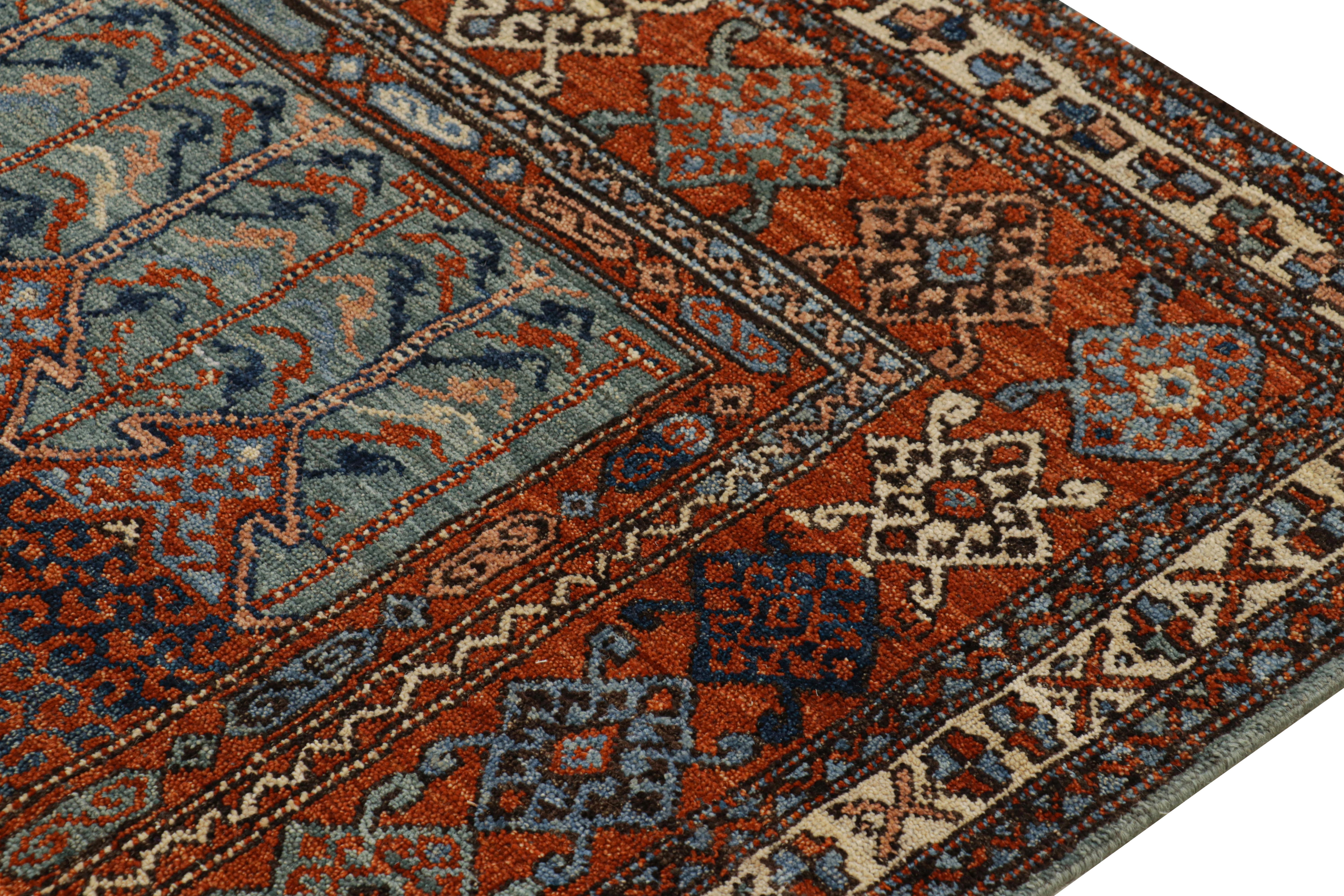 Rug & Kilim's Tribal Style Teppich in sattem Rot, mit bunten geometrischen Mustern im Zustand „Neu“ im Angebot in Long Island City, NY