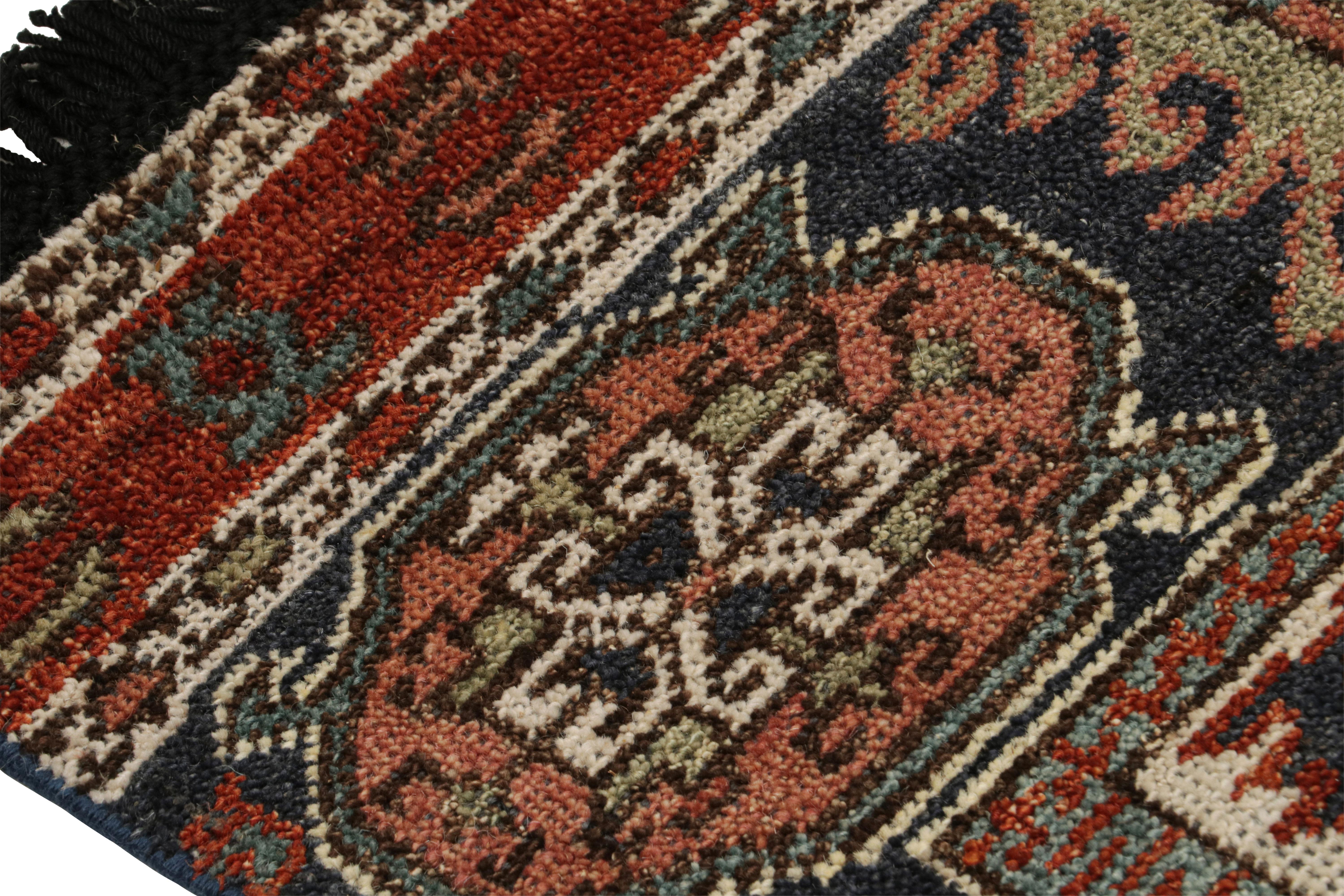 Rug & Kilim's Tribal Style Teppich mit primitivem geometrischem Muster und Medaillons im Zustand „Neu“ im Angebot in Long Island City, NY