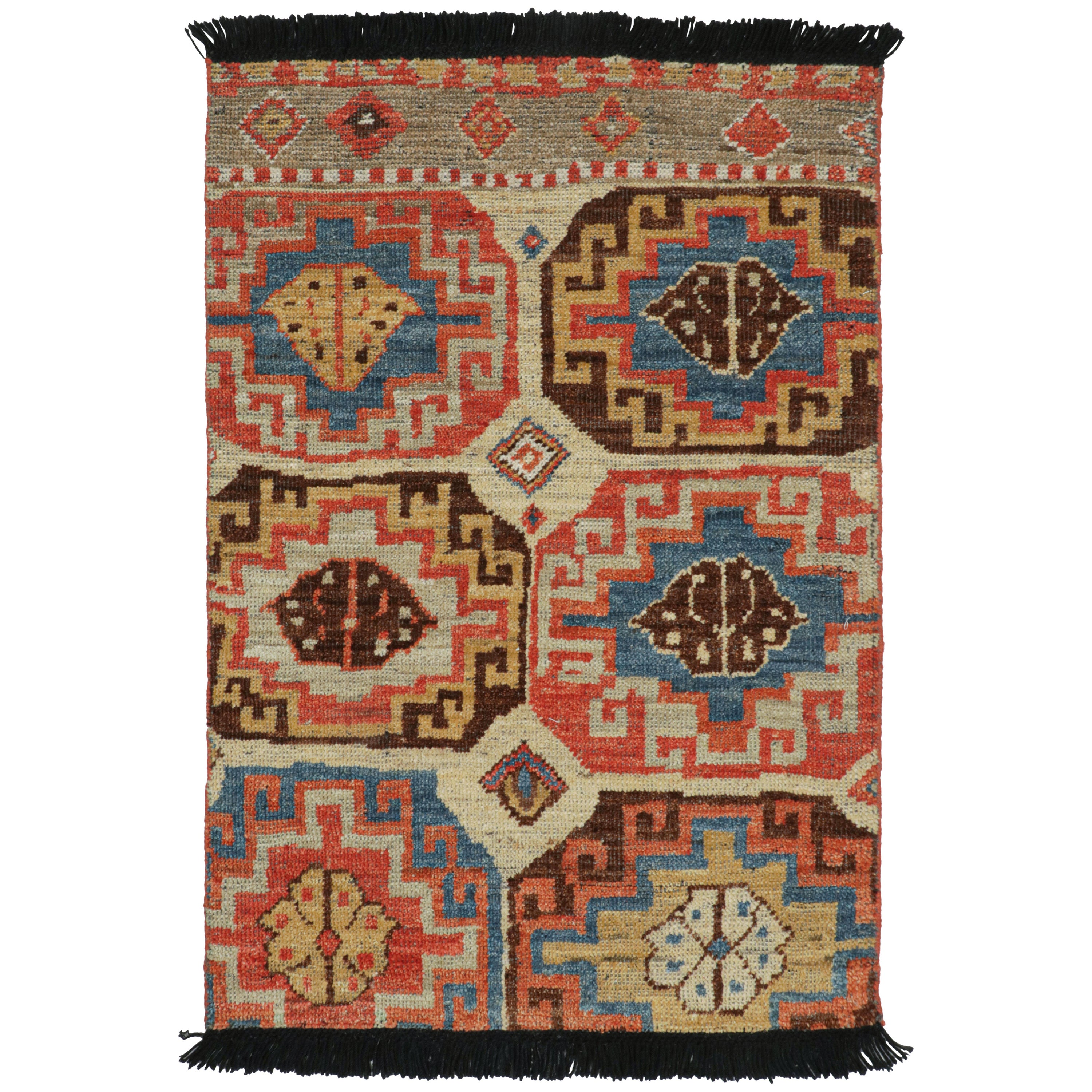 Rug & Kilim's Tribal Style Teppich mit primitivem geometrischem Muster und Medaillons