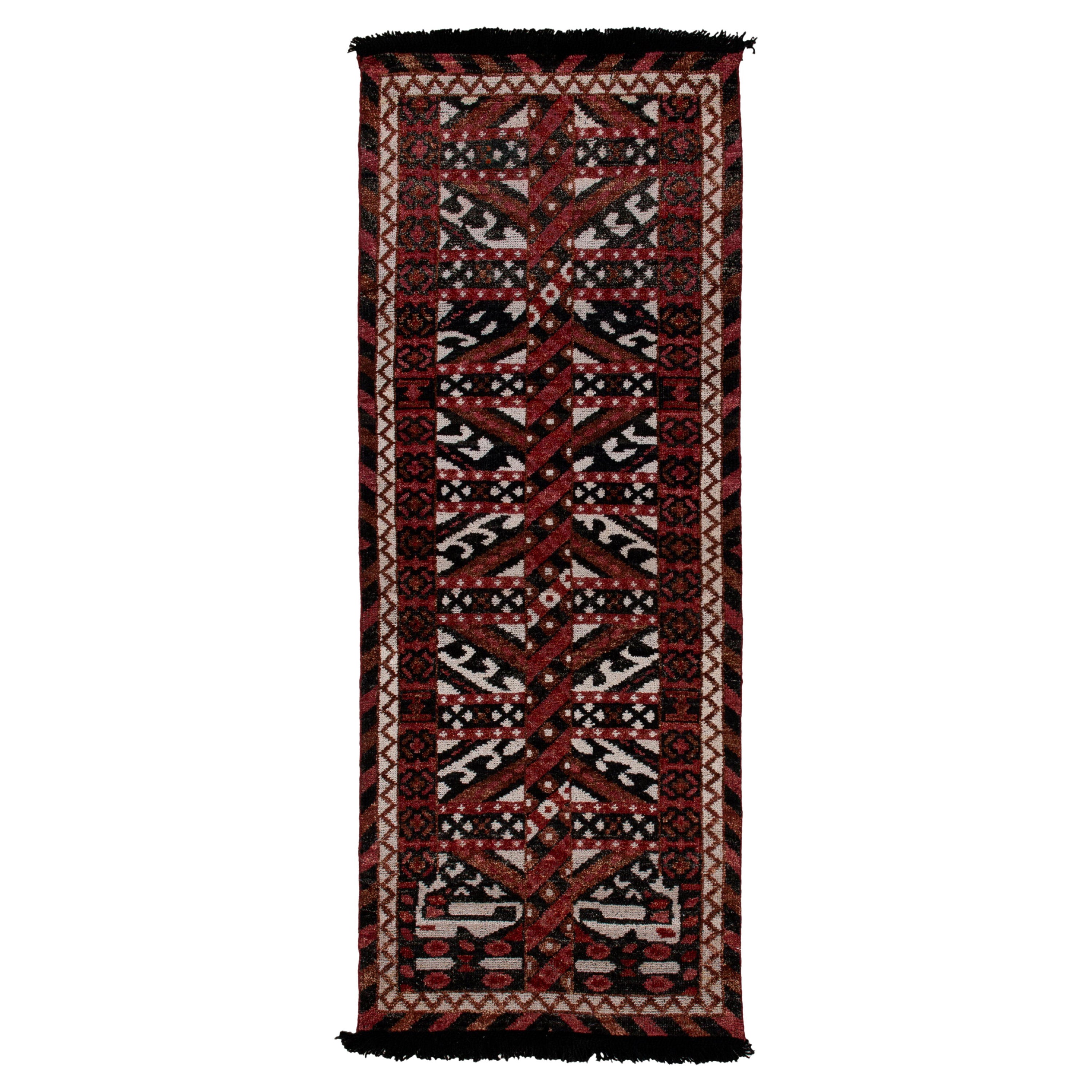 Rug & Kilim's Tribal Style Läufer in Rot, Schwarz und Weiß Geometrisches Muster