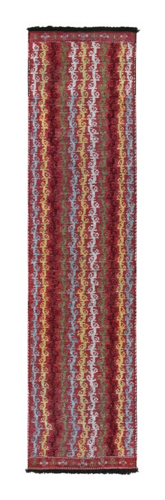 Tapis et tapis de couloir Kilim de style tribal rouge à rayures vives