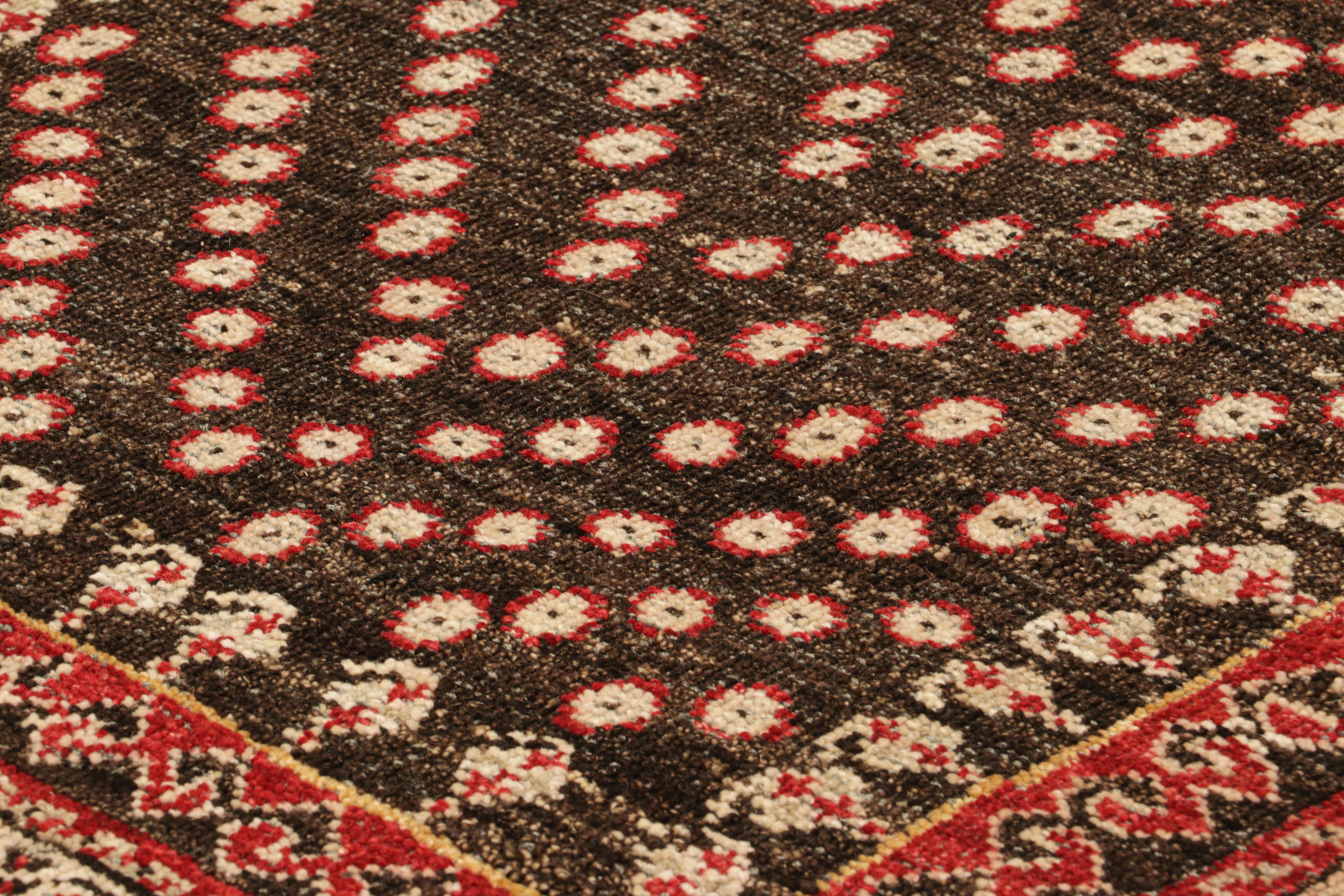 Hand-knotted in a special blend of Ghazni wool, this 3x3 rug from the custom-classics Burano Collection by Rug & Kilim is inspired by antique and vintage tribal rug designs.

On the Design: 

A chocolate brown field underscores a repeat of circles