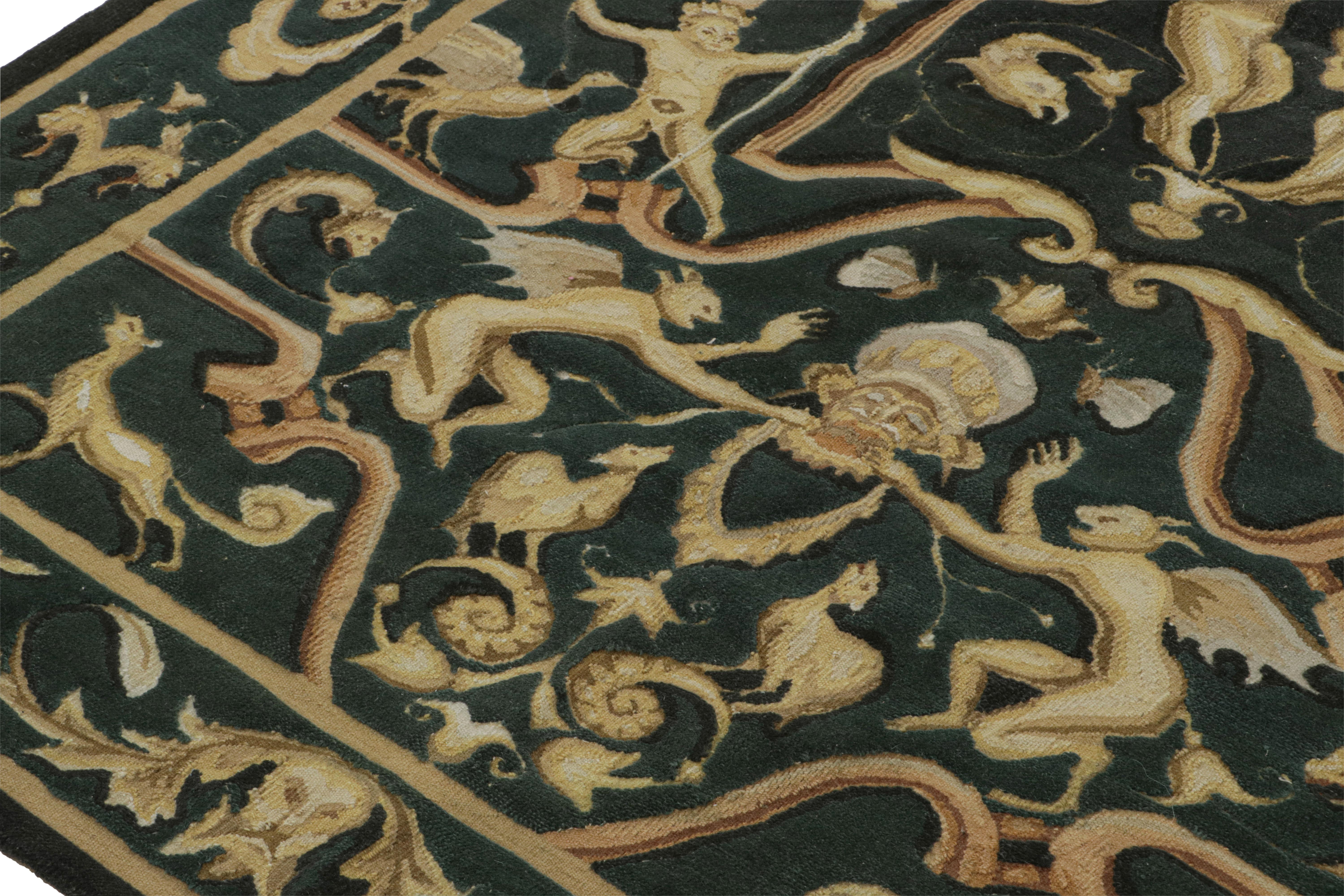 Rug & Kilims Flachgewebe-Teppich im Tudor-Stil in dunklem Teal mit goldenem Bildmotiv (Handgeknüpft) im Angebot