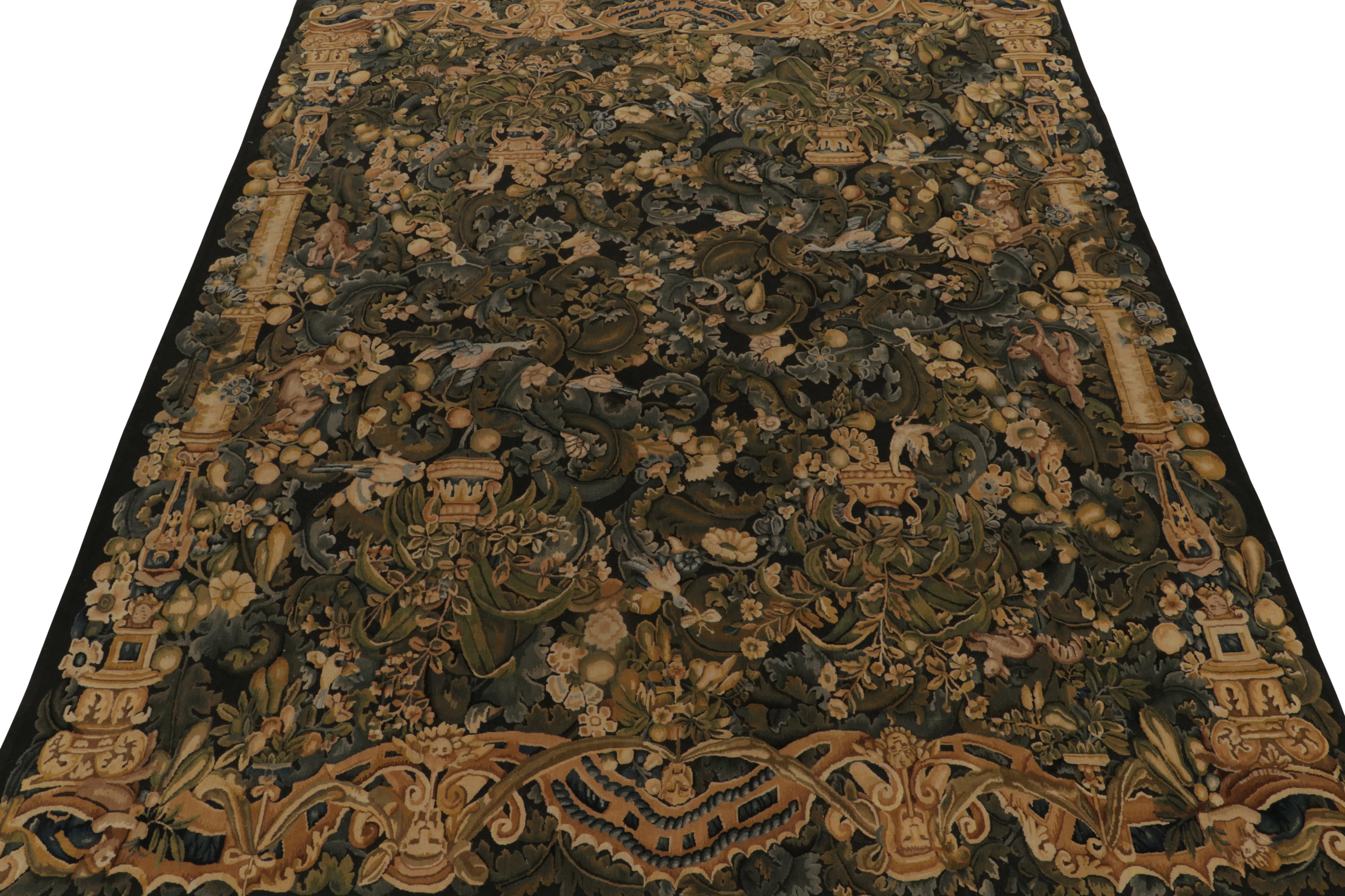 Indien Rug & Kilim's Tudor Style Rug in Green, Blue & Beige Botanical Pictorial Pattern (tapis de style Tudor à motifs botaniques) en vente