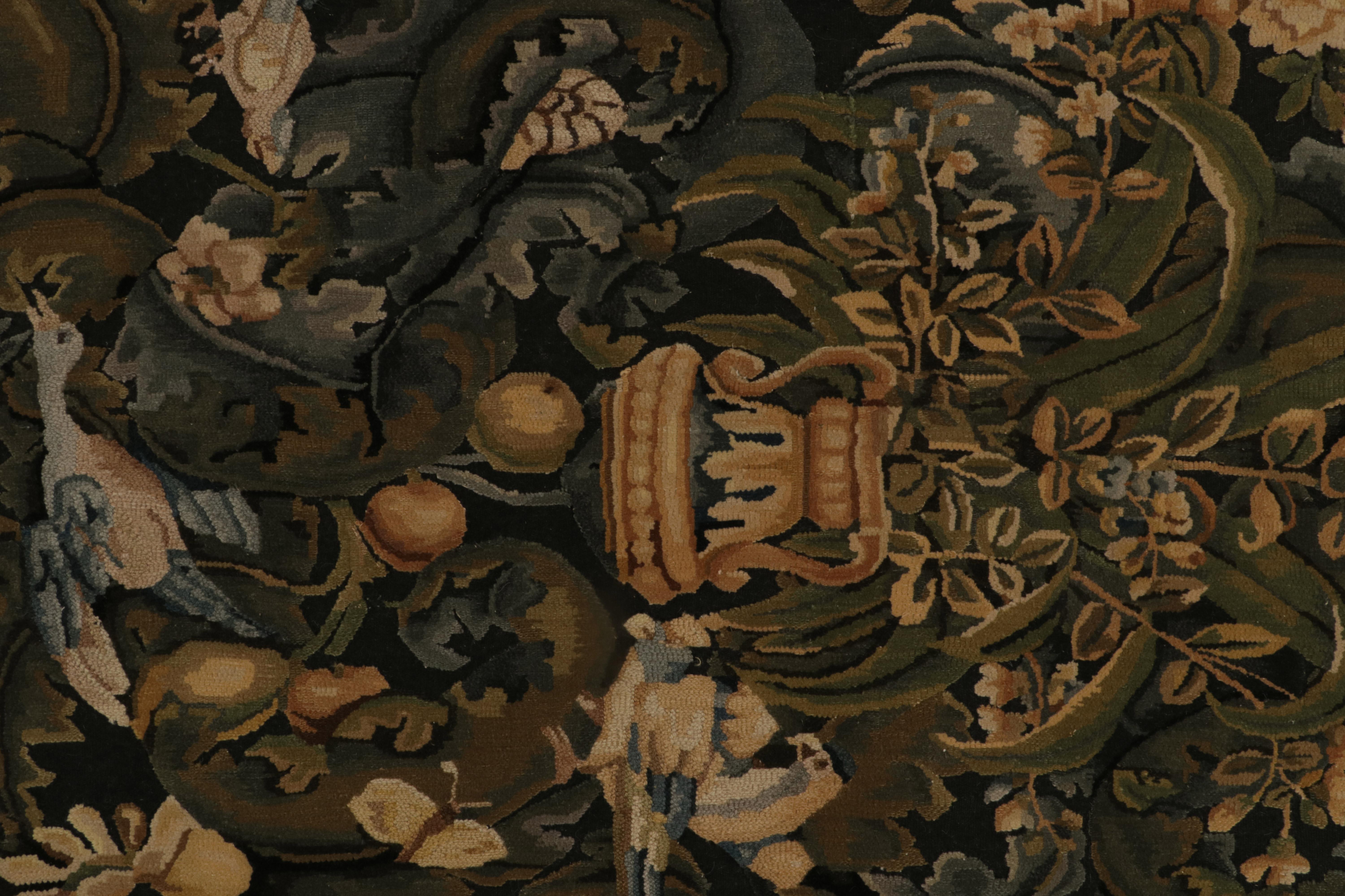 XXIe siècle et contemporain Tapis & Kilims - Tapis de style Tudor à motif pictural botanique vert, bleu et beige en vente