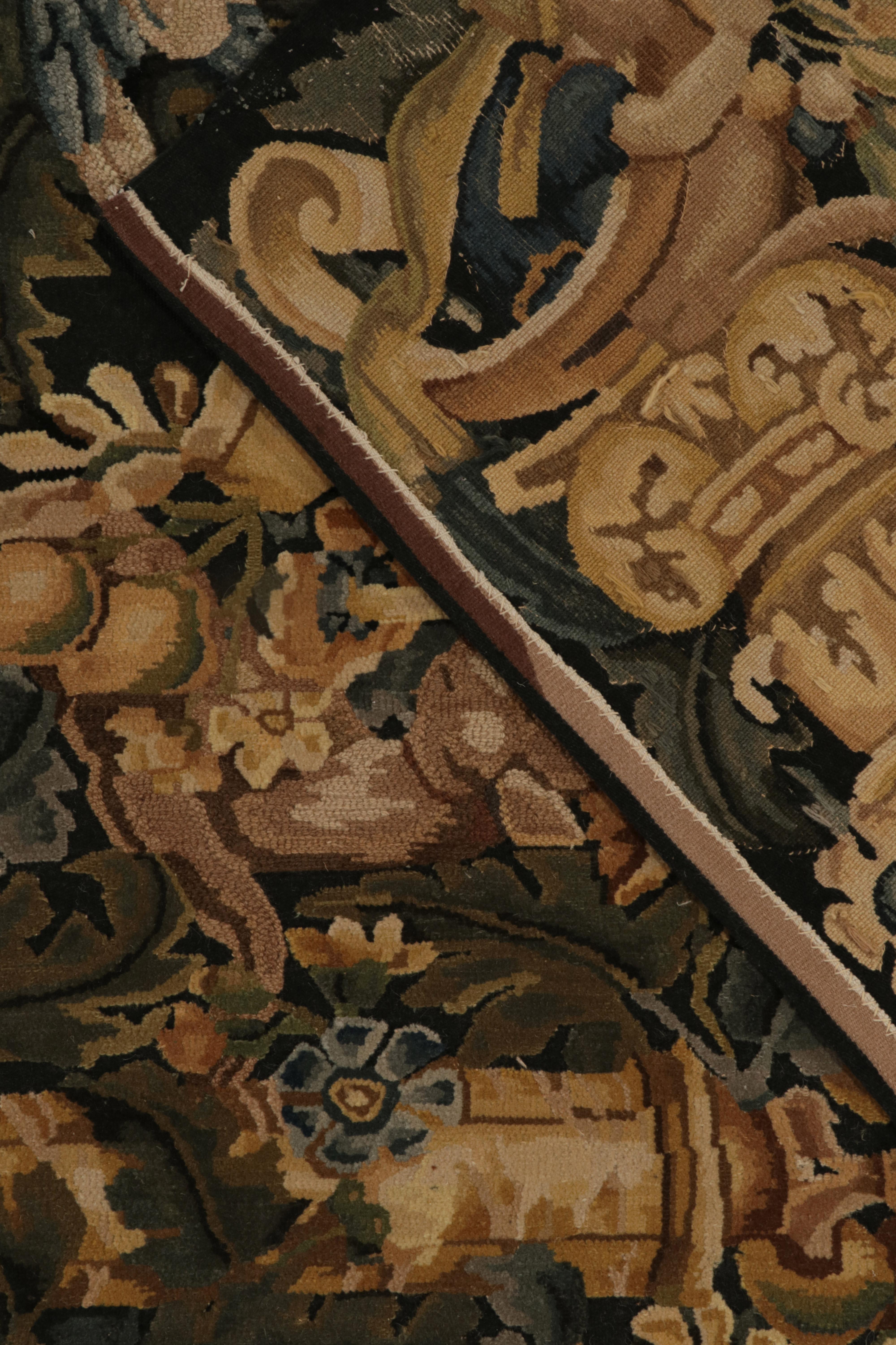 Tapis & Kilims - Tapis de style Tudor à motif pictural botanique vert, bleu et beige en vente 1