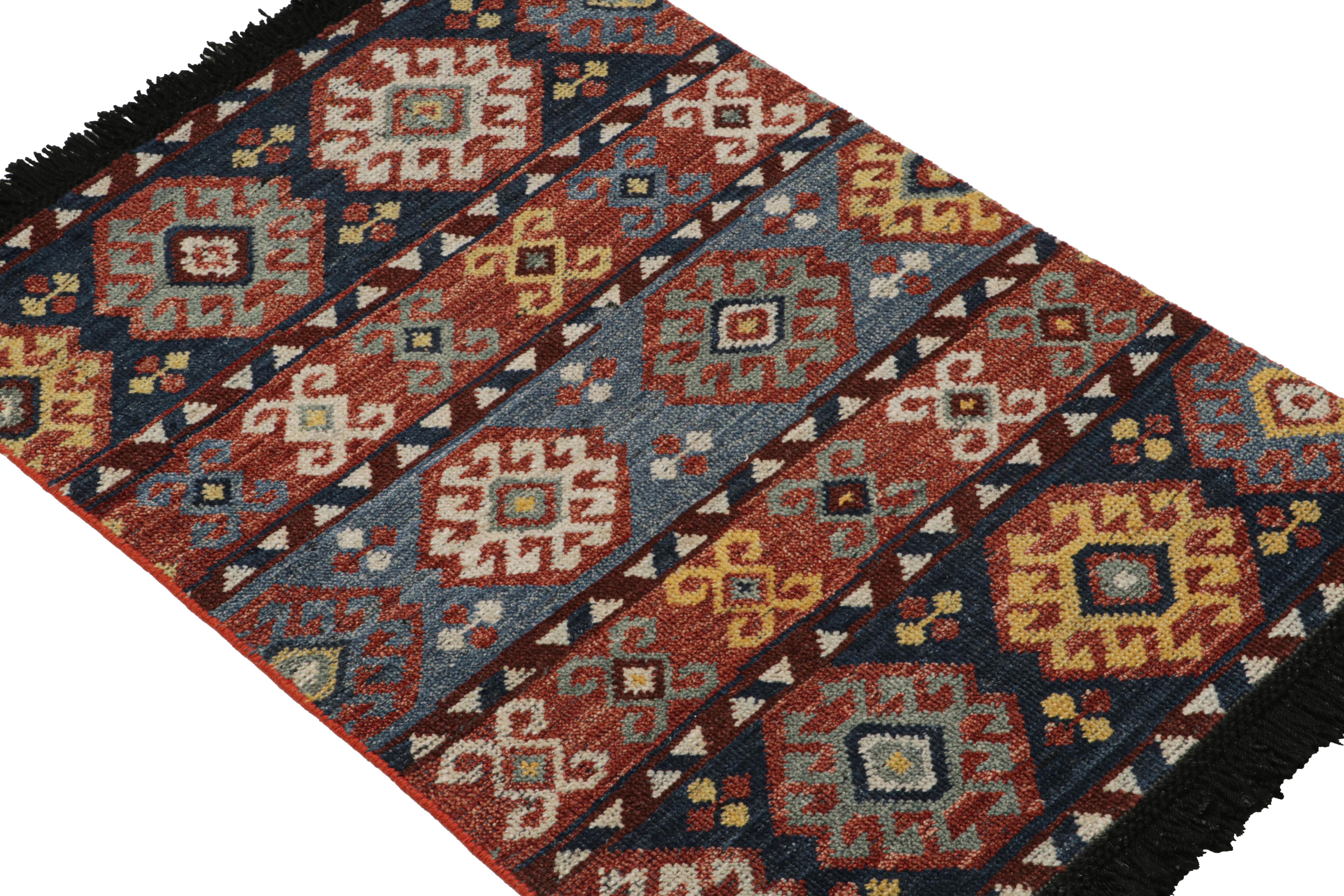 Inspired by Turkish kilims, this 2x3 rug, from our Burano collection, originating from India, is hand-knotted in wool. 

On the Design: 

Particularly inspired by the Turkish design, it features a play of all-over and medallion-style geometric