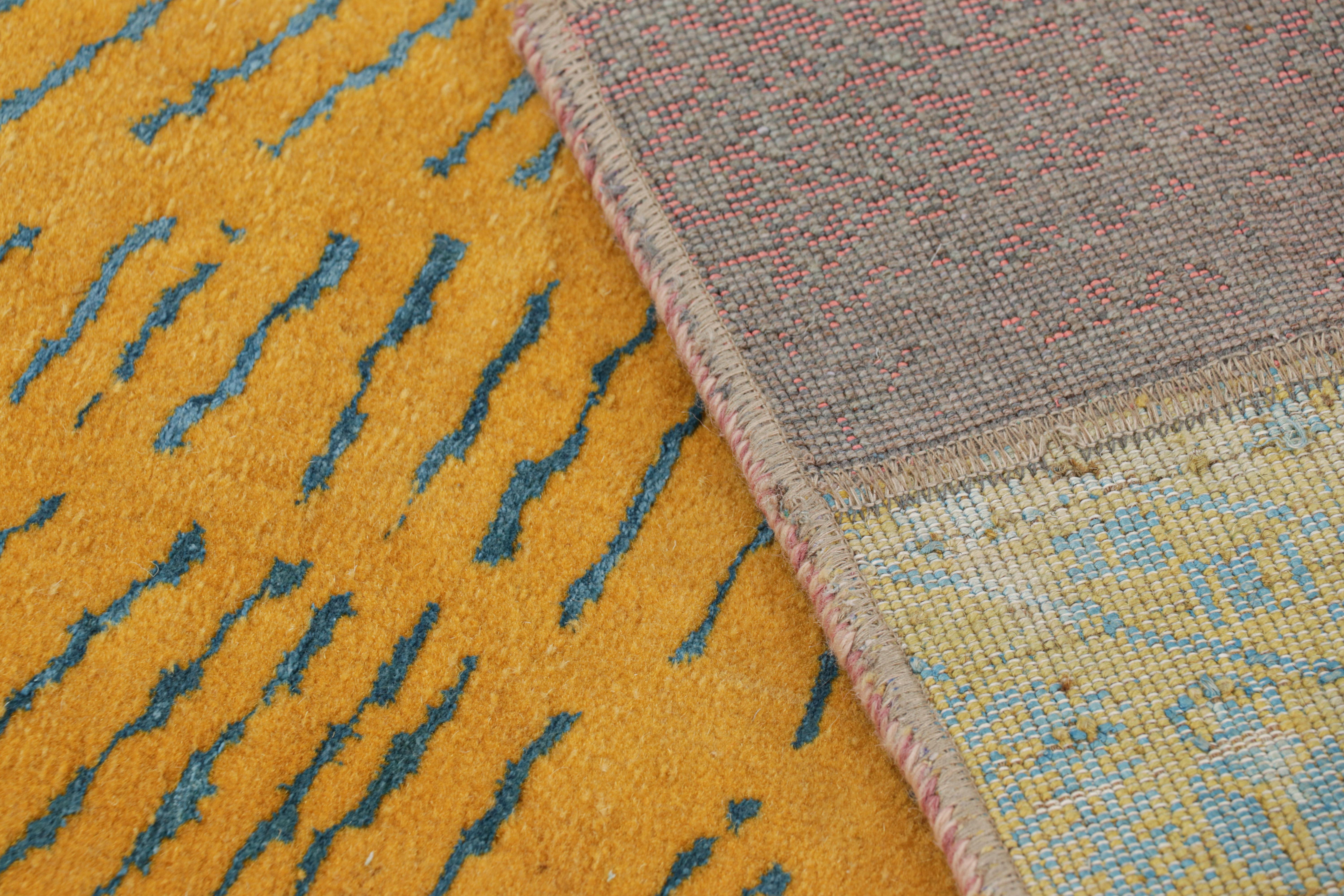Türkischer Patchwork-Kilim von Rug & Kilim mit polychromen geometrischen Mustern (Wolle) im Angebot