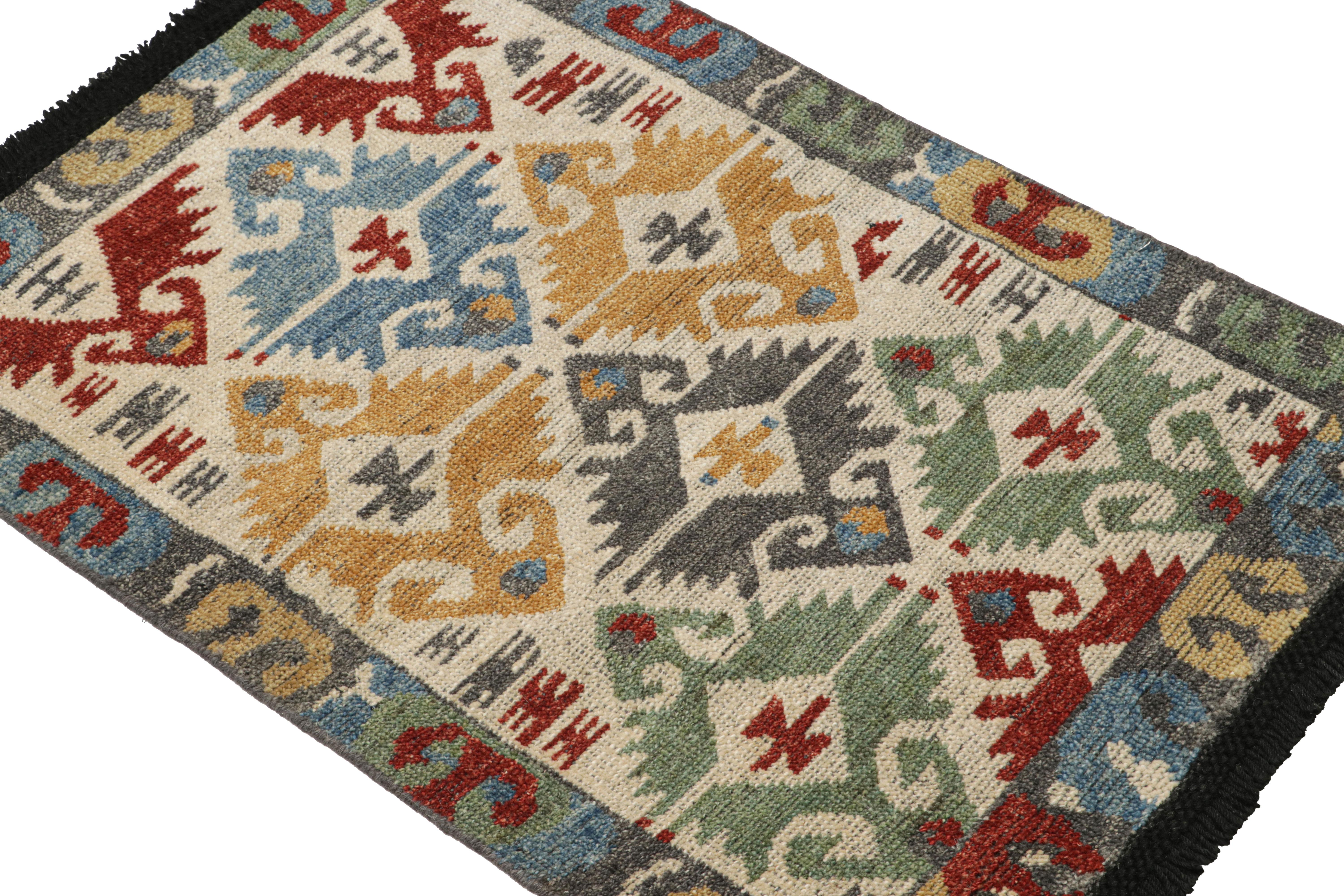 Alfombra de estilo turco Rug & Kilim en beige con motivos geométricos policromáticos Moderno en venta