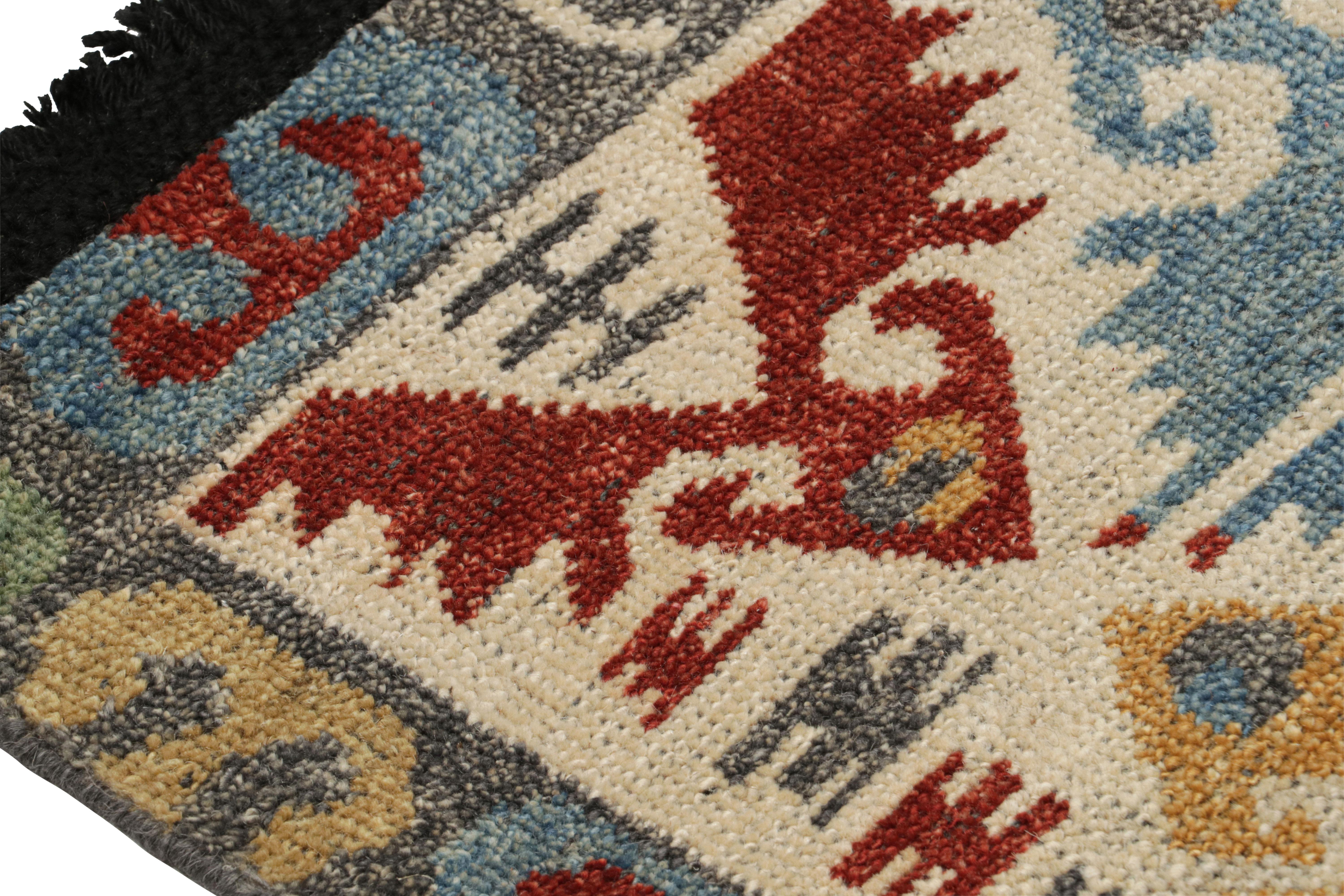 Alfombra de estilo turco Rug & Kilim en beige con motivos geométricos policromáticos Anudado a mano en venta