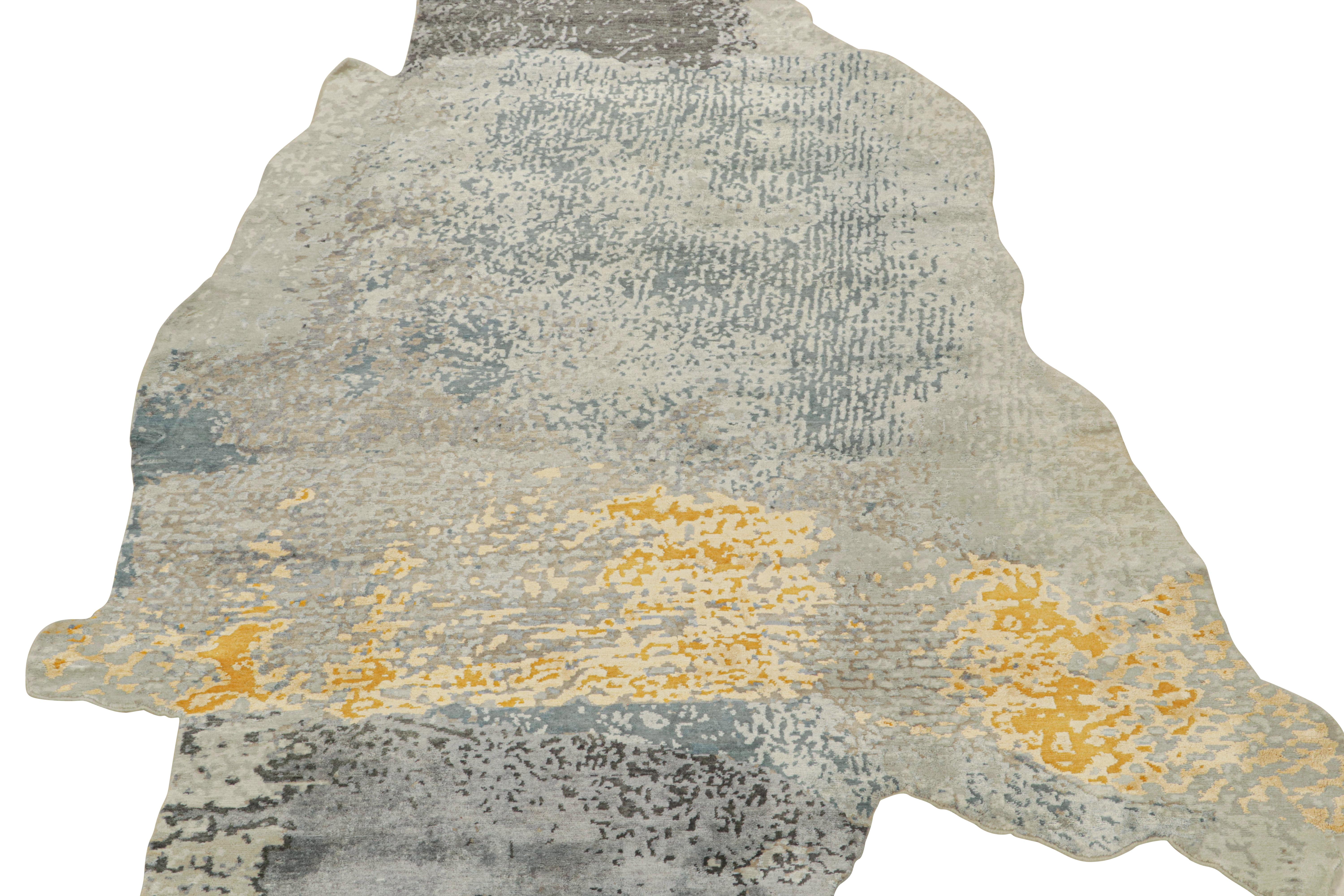 Modern Rug & Kilim’s Unshaped Abstract Rug in Gold, Gray and Blue For Sale
