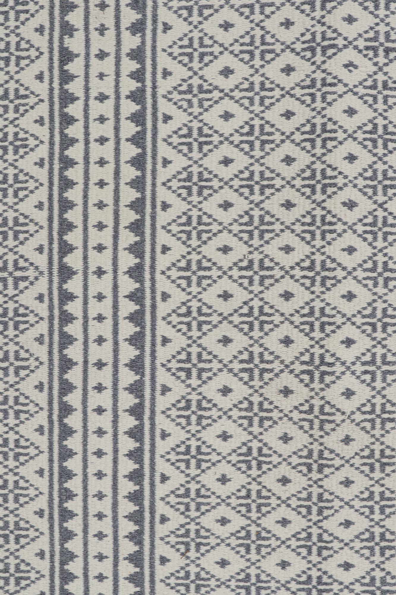 Rug & Kilim’s Zilu Style Kilim in White and Blue-Gray Geometric Pattern  In New Condition For Sale In Long Island City, NY