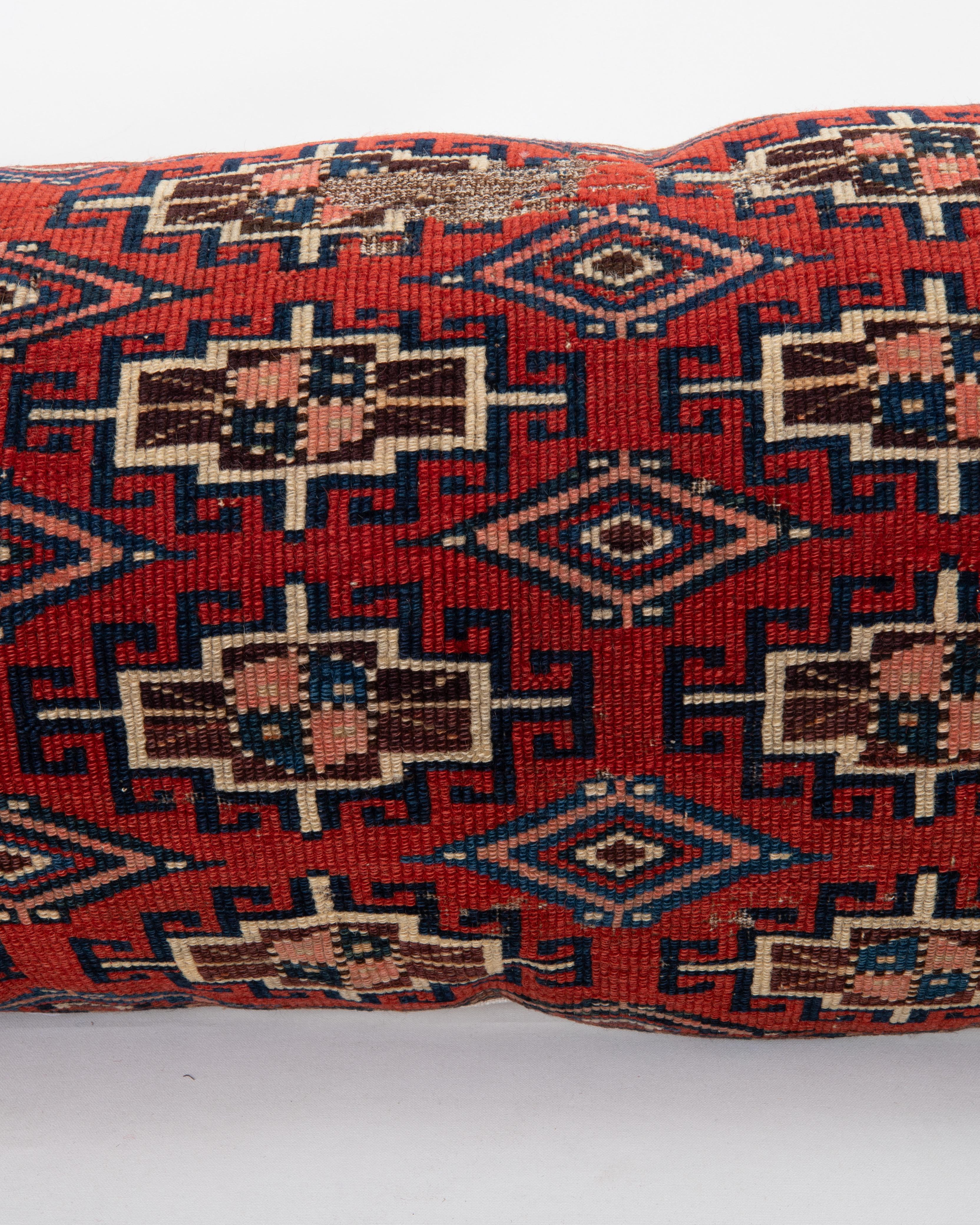 Rug Pillowcase Made from an Antique Turkmen Bag In Fair Condition For Sale In Istanbul, TR