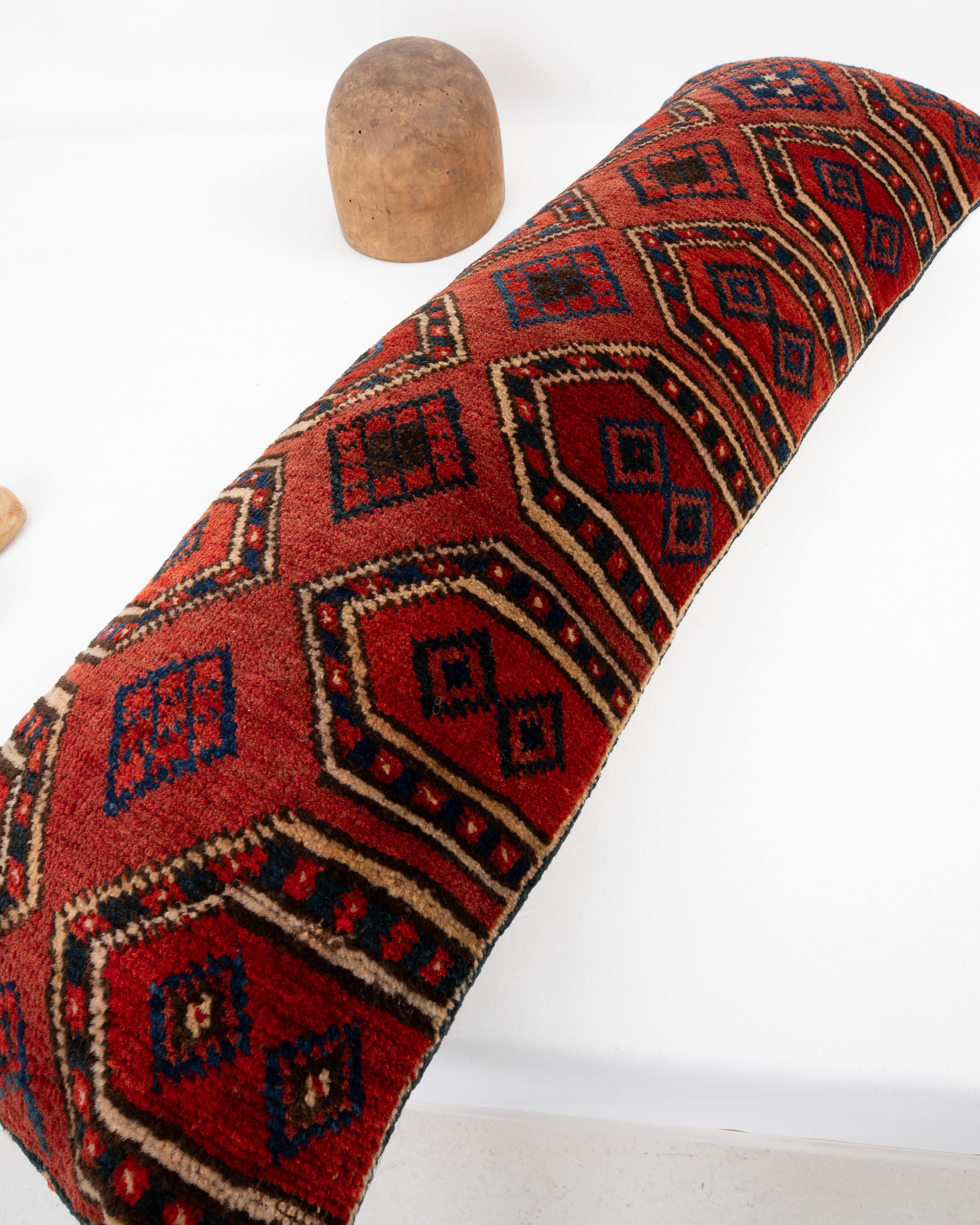 Alfombra Funda de almohada hecha con una antigua bolsa uzbeka Lana en venta