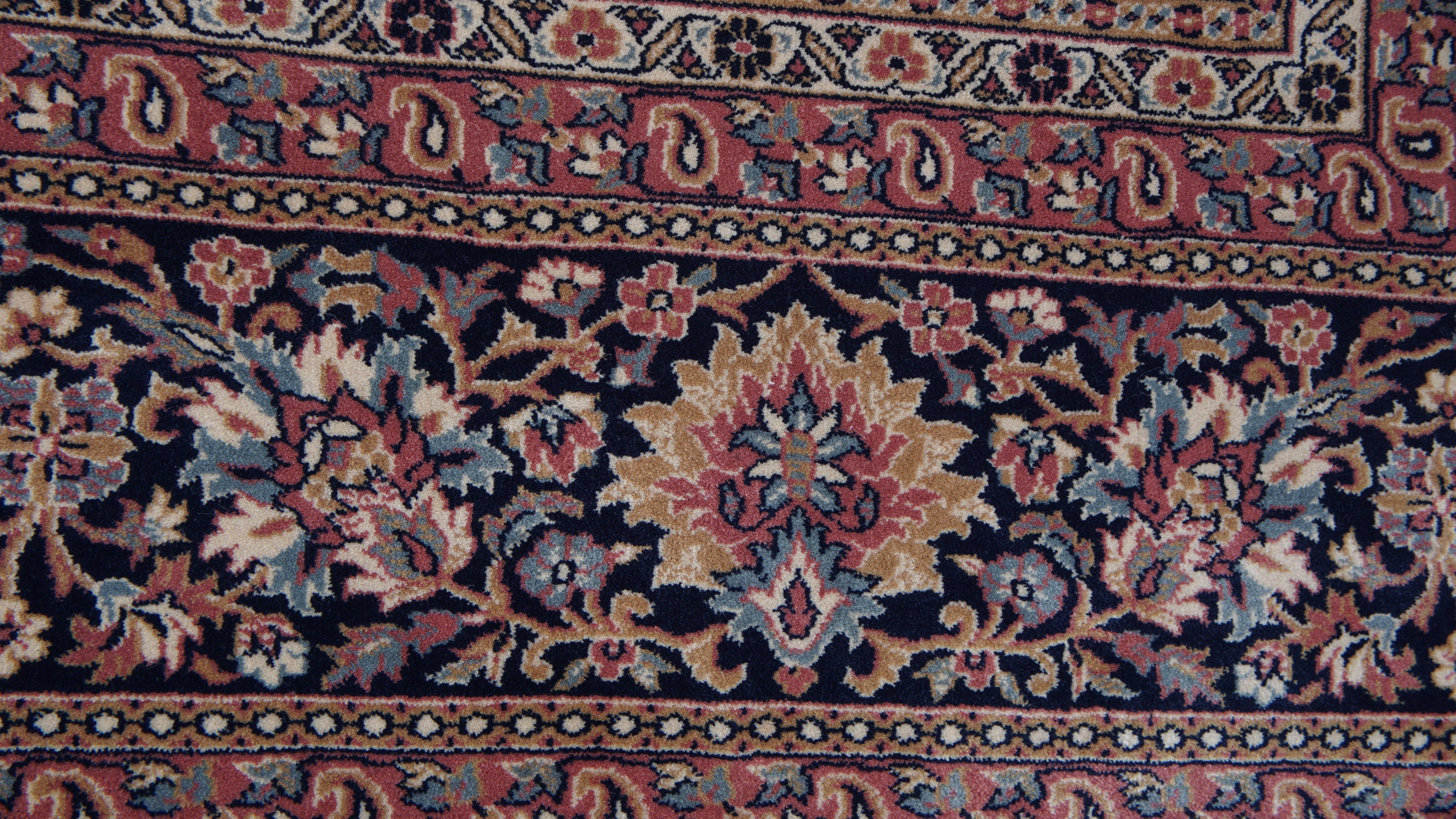 Teppich mit rosa und blauen Tönen - 302x208 cm im Angebot 1