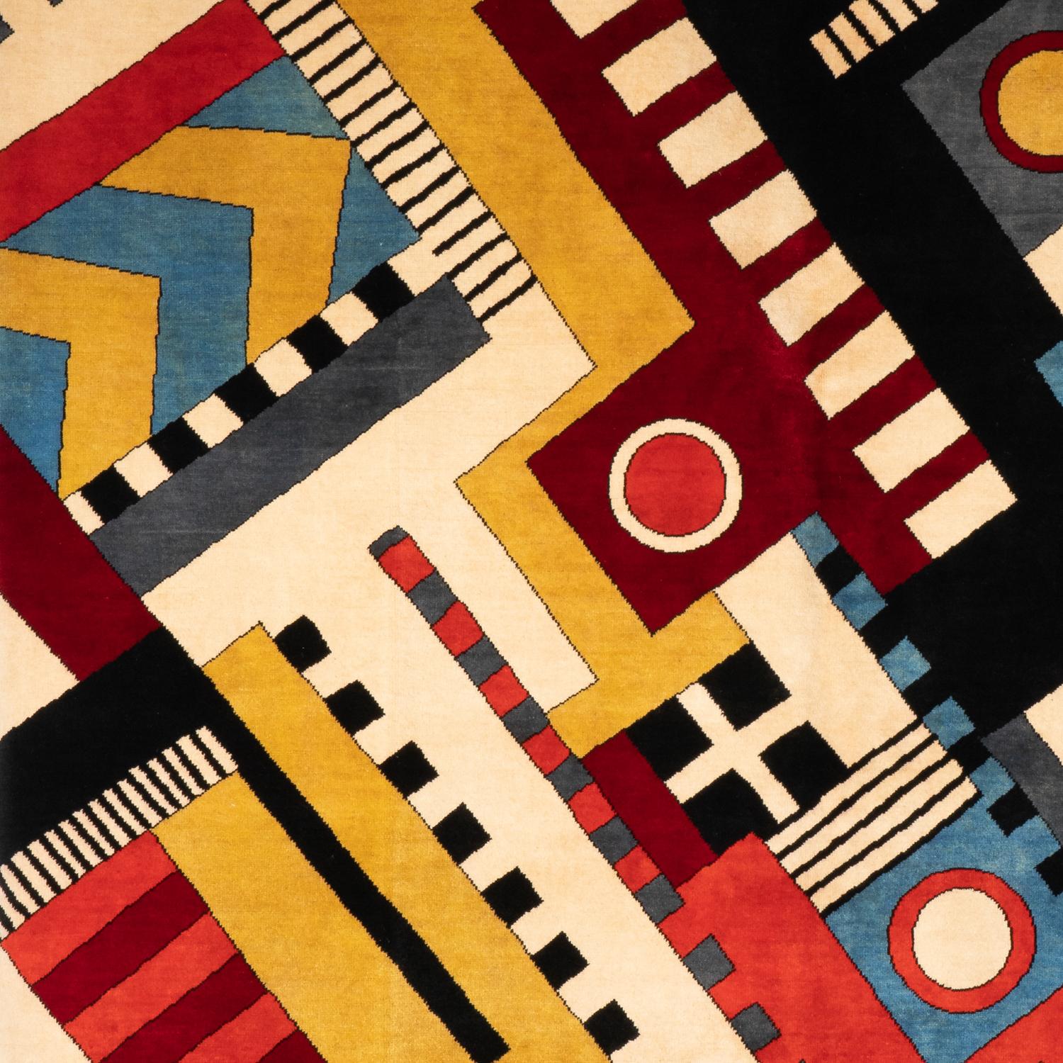 Vorleger,	oder	Wandteppich	mit	geometrisch	Muster und Wolle.	Zeitgenössisch	Arbeit. (20. Jahrhundert) im Angebot