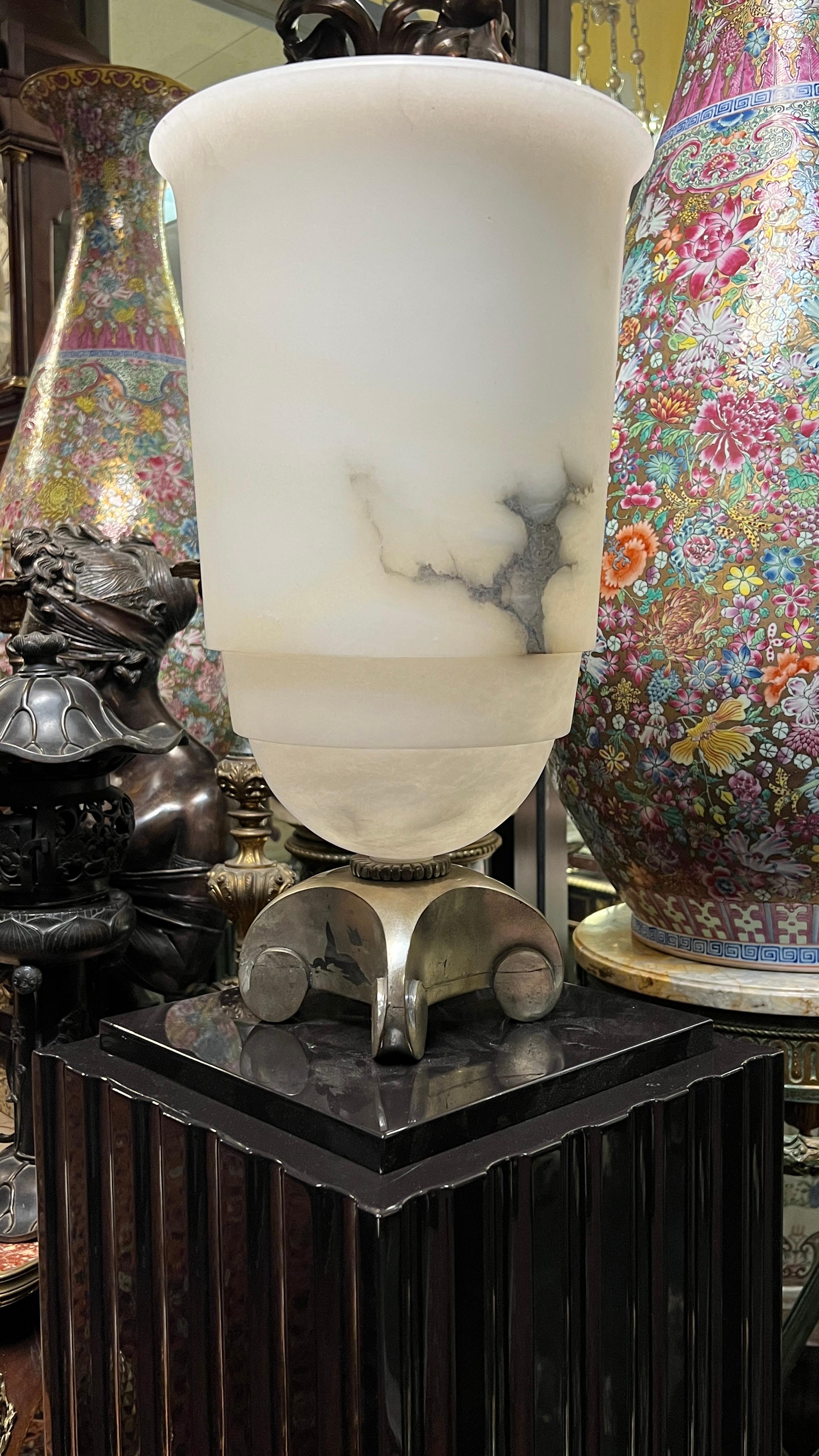 French Ruhlmann Art Deco Style Alabaster and Black Lacquer Torchieres / Floor Lamps For Sale