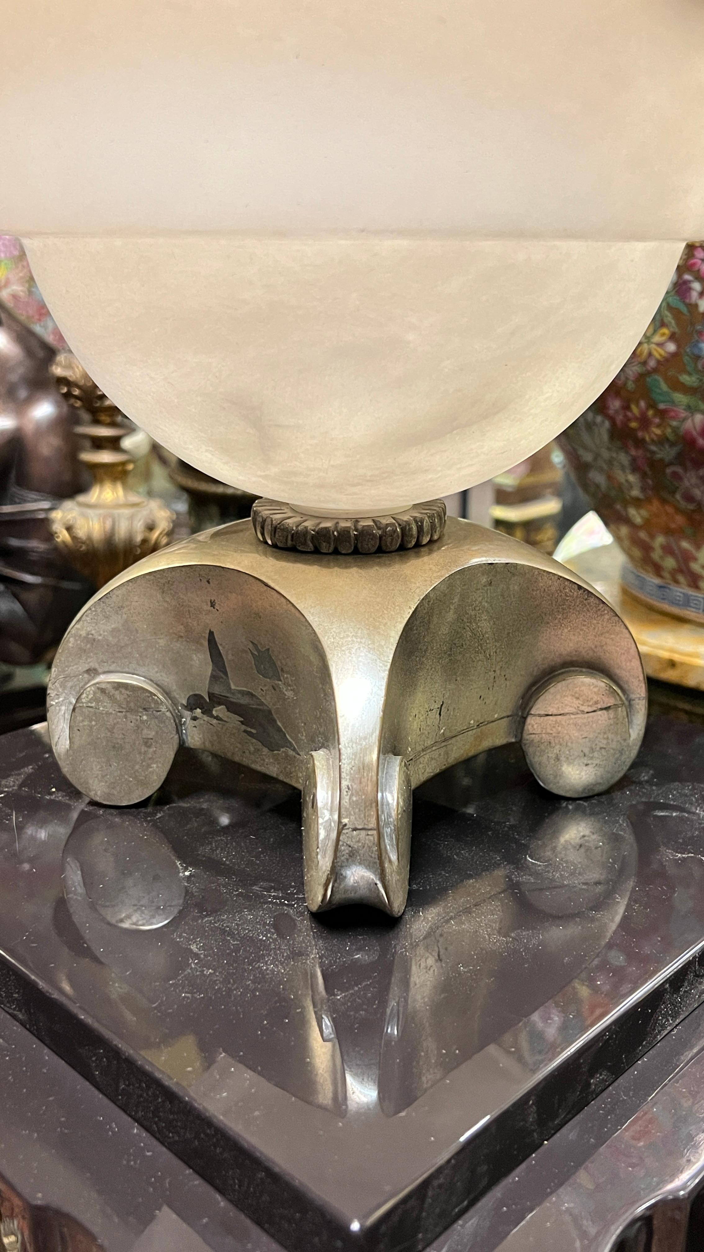 Ruhlmann Art Deco Style Alabaster and Black Lacquer Torchieres / Floor Lamps In Good Condition For Sale In New York, NY