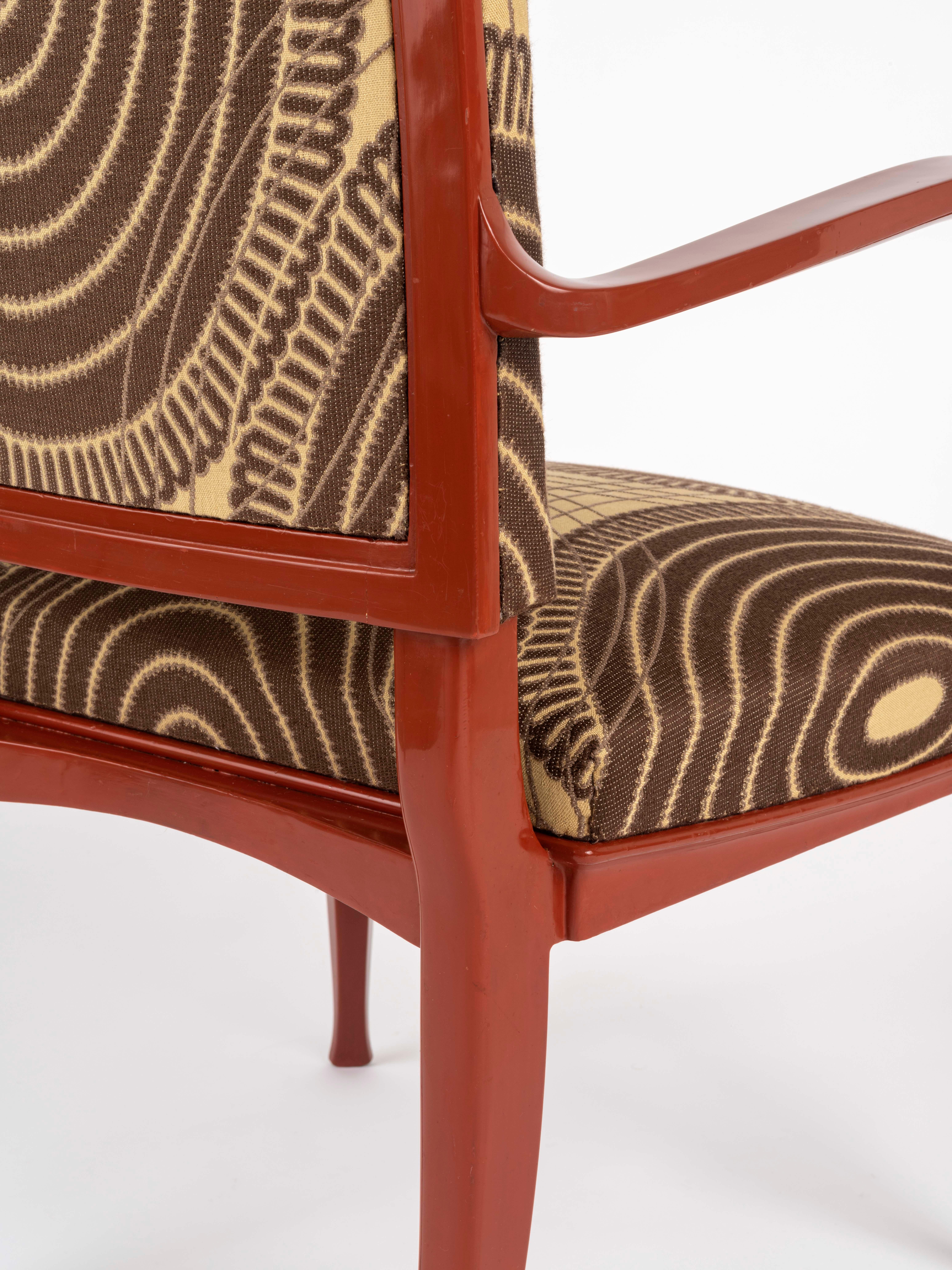 Satin Ruhlmann 'Cappiello' Fauteuil laqué 'Duco' rouge corail en vente