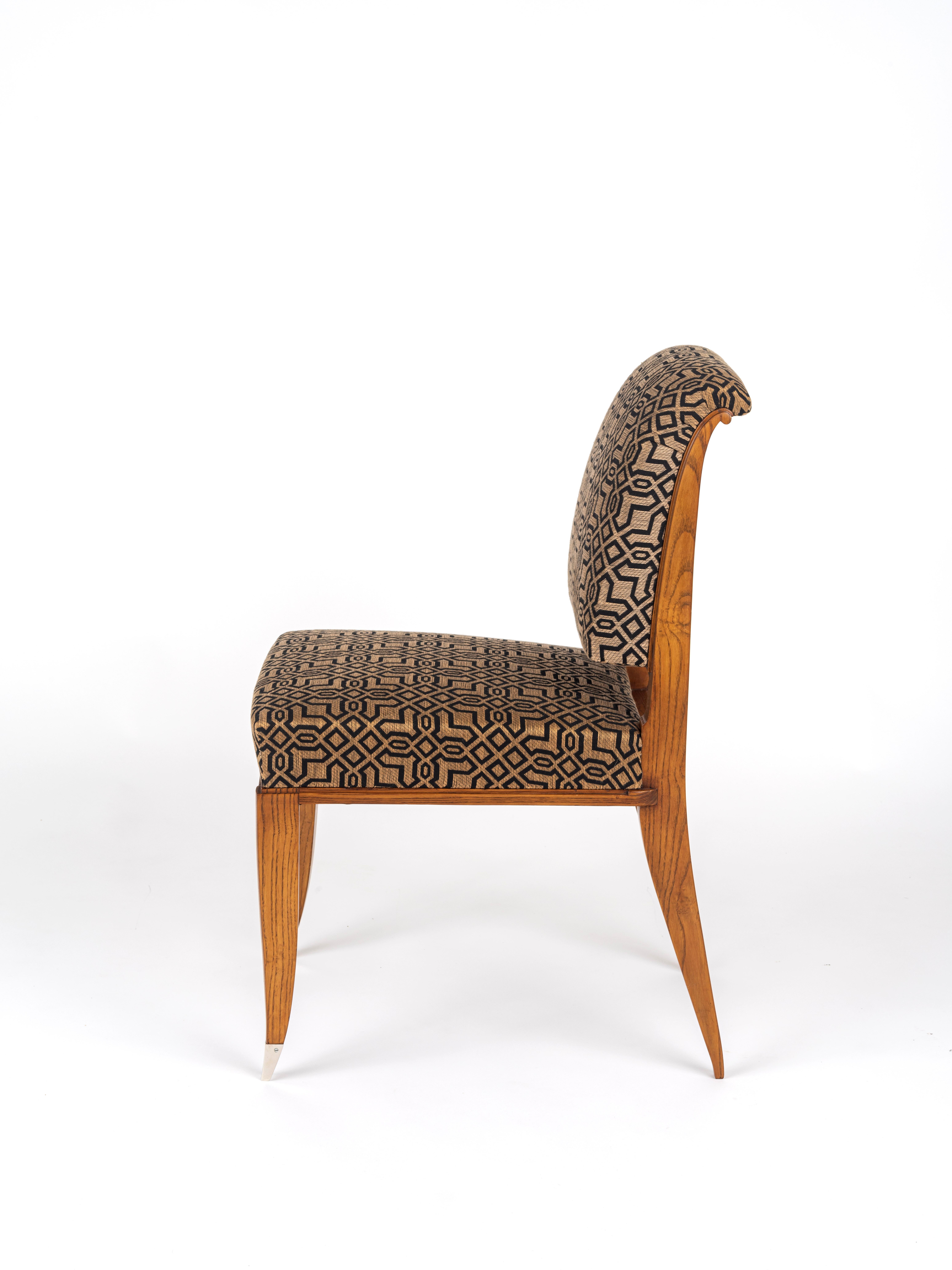 Ruhlmann 'Drouant' Eichenstuhl mit versilberten Bronzefüßen im Zustand „Gut“ im Angebot in Berlin, DE