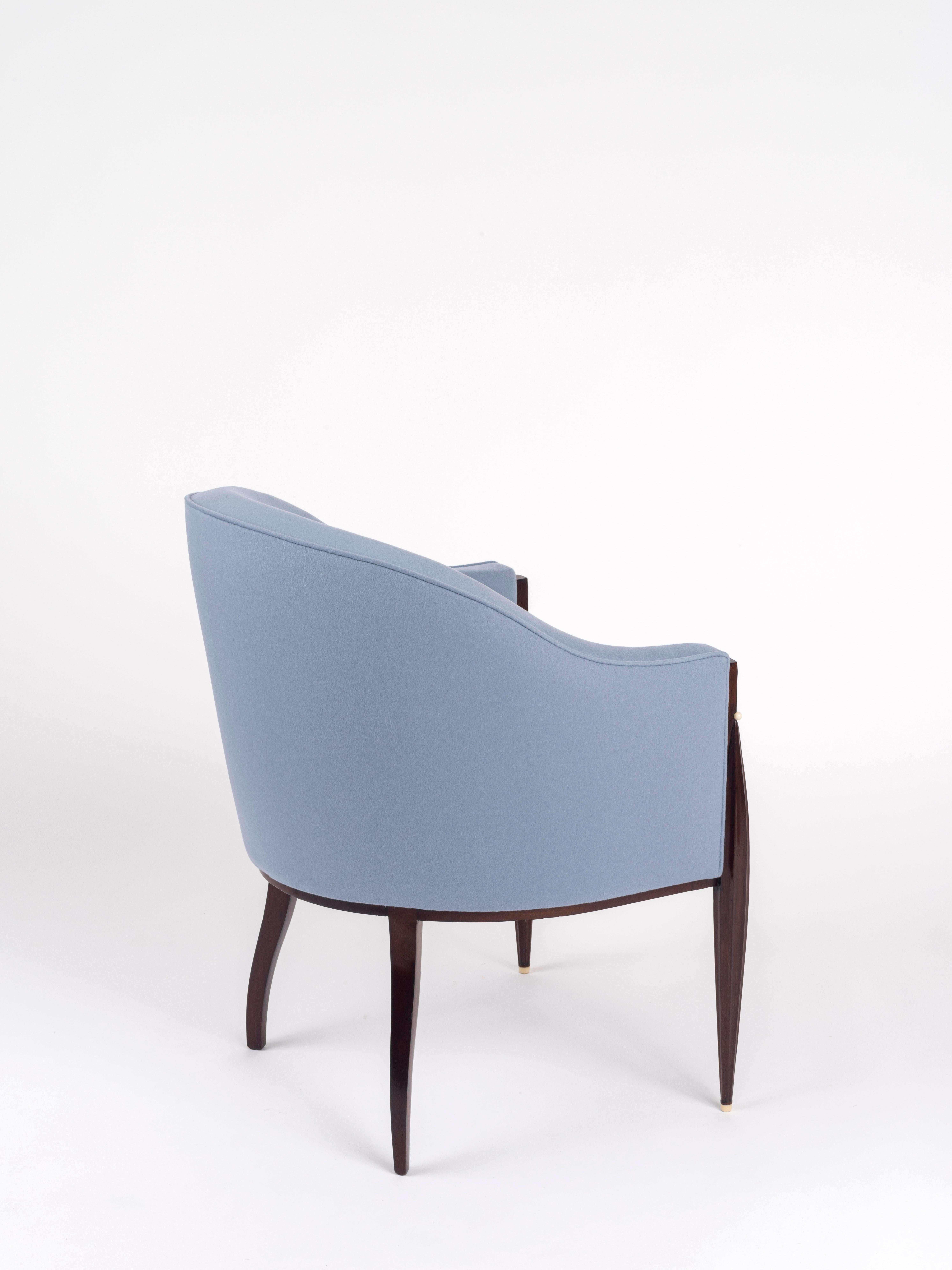 Francese Ruhlmann 'Fuseau-Facettes' Amaranth Armchair, 'Monsieur' Model in vendita