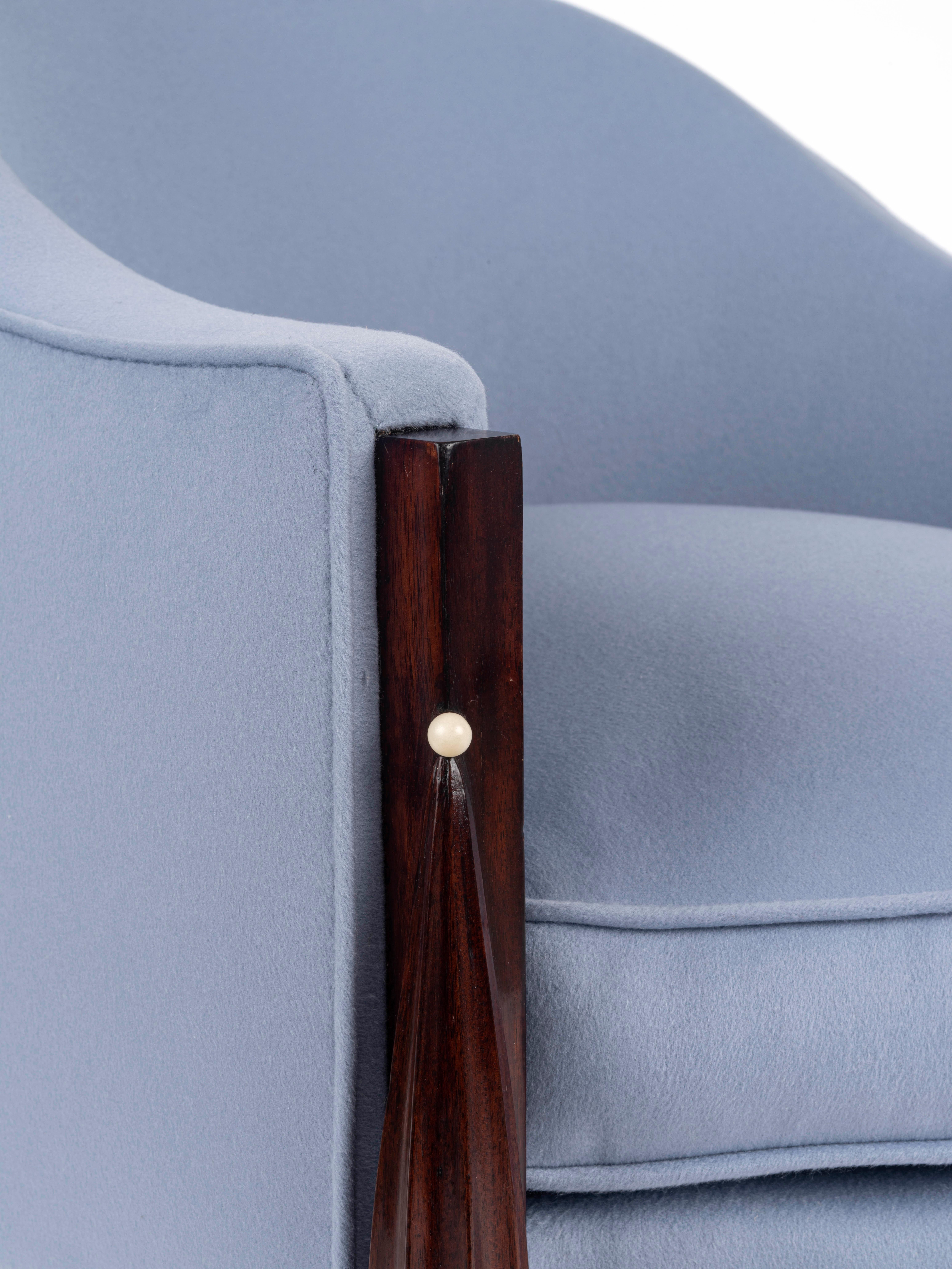 Tappezzeria Ruhlmann 'Fuseau-Facettes' Amaranth Armchair, 'Monsieur' Model in vendita