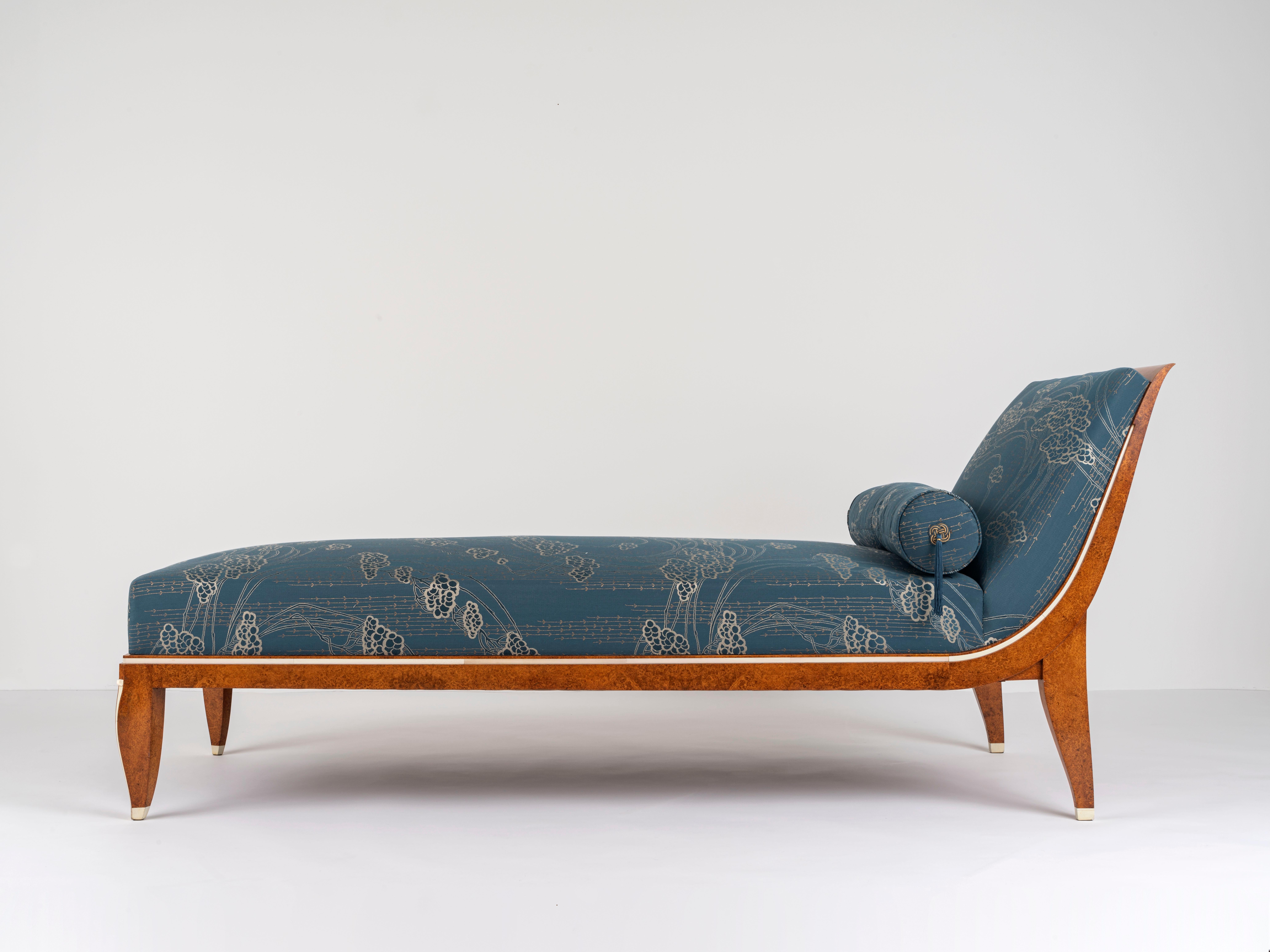 Art déco Chaise longue Ruhlmann 'Nobody' en loupe d'amboine en vente