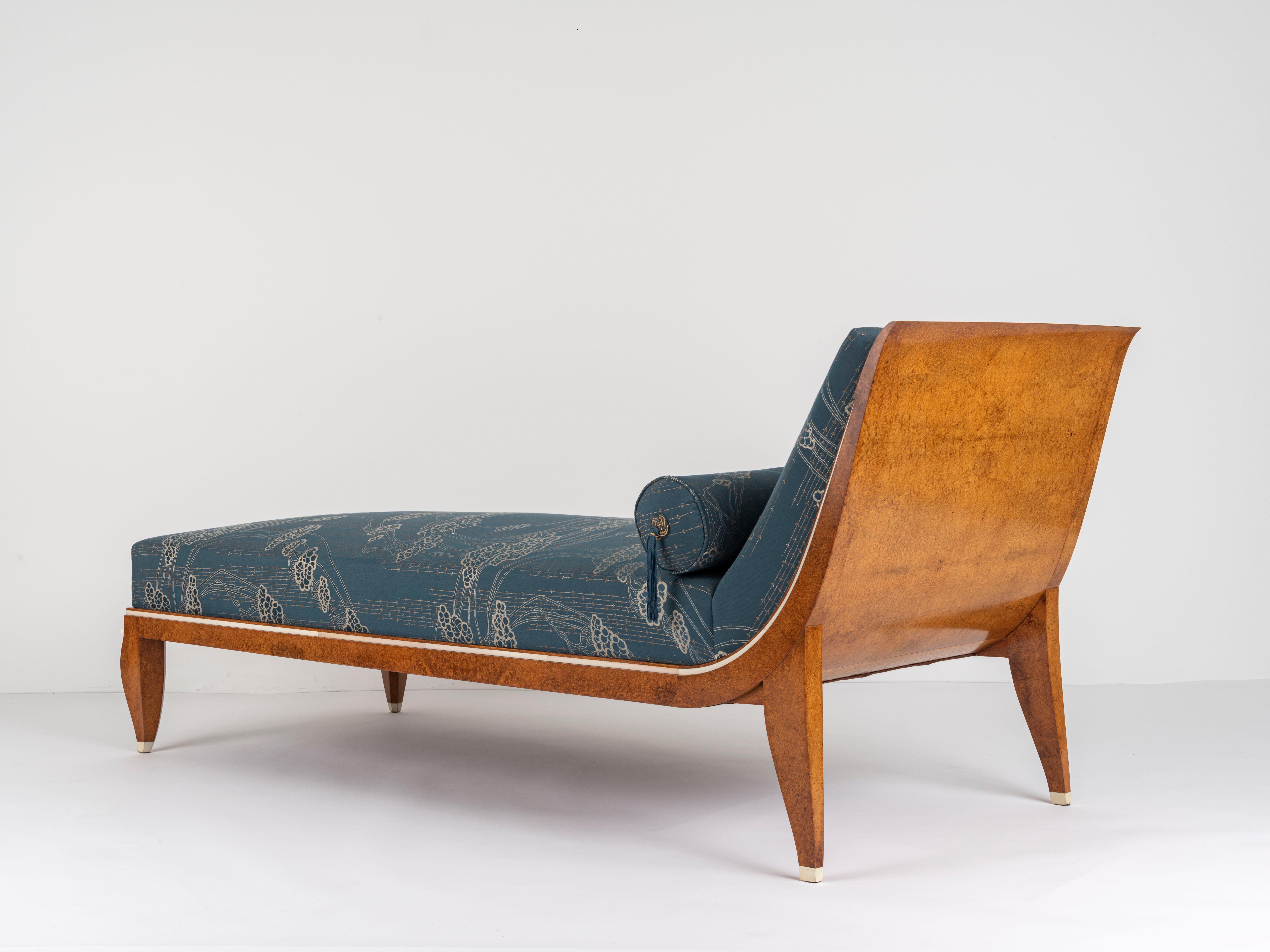 Français Chaise longue Ruhlmann 'Nobody' en loupe d'amboine en vente