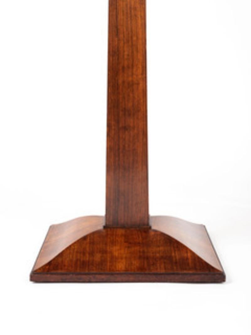 Français Lampadaire Ruhlmann 'Normand' en palissandre indien et Oak Oak en vente