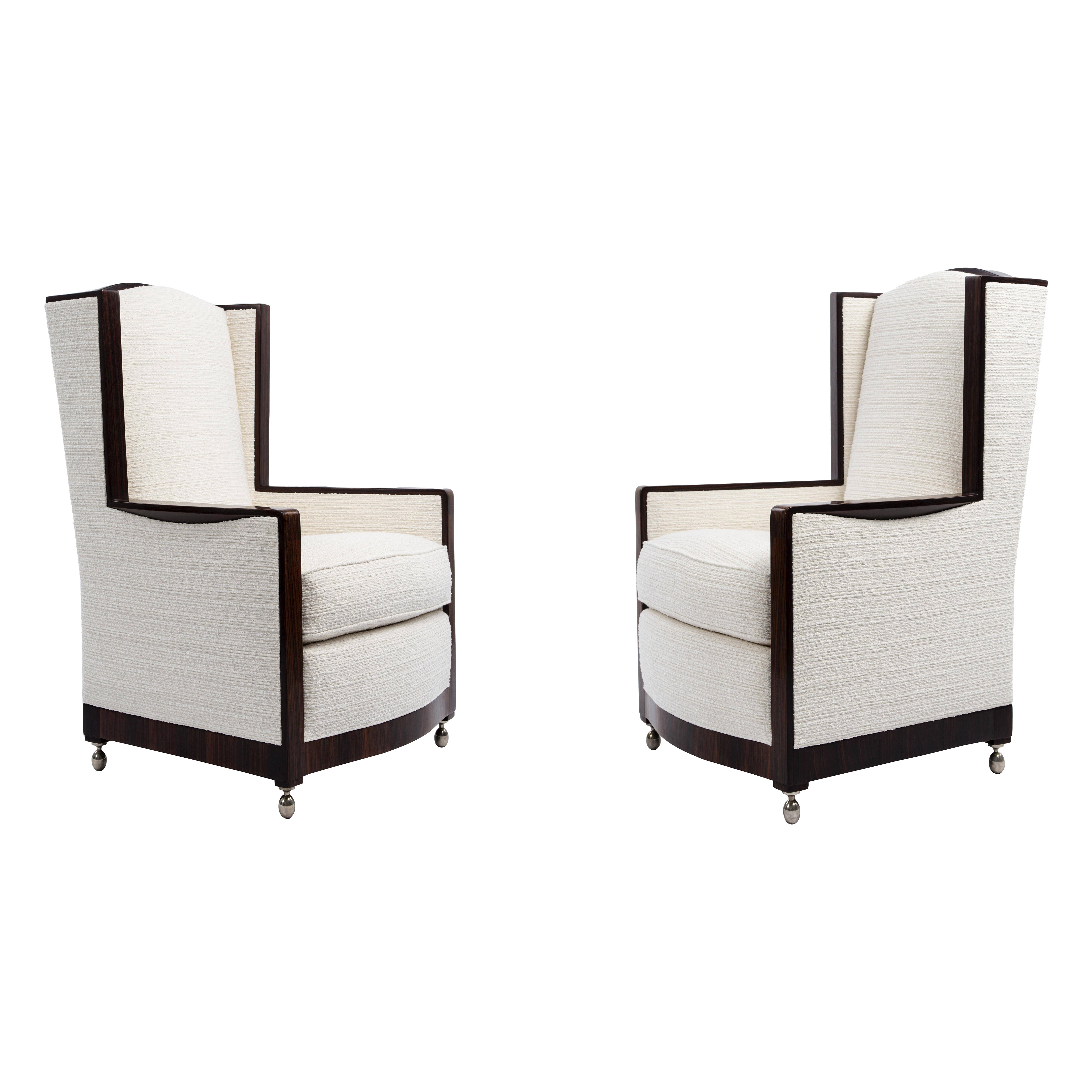 Ruhlmann Pair of 'Ear Cuffed' Indian Rosewood Bergère Armchairs en venta