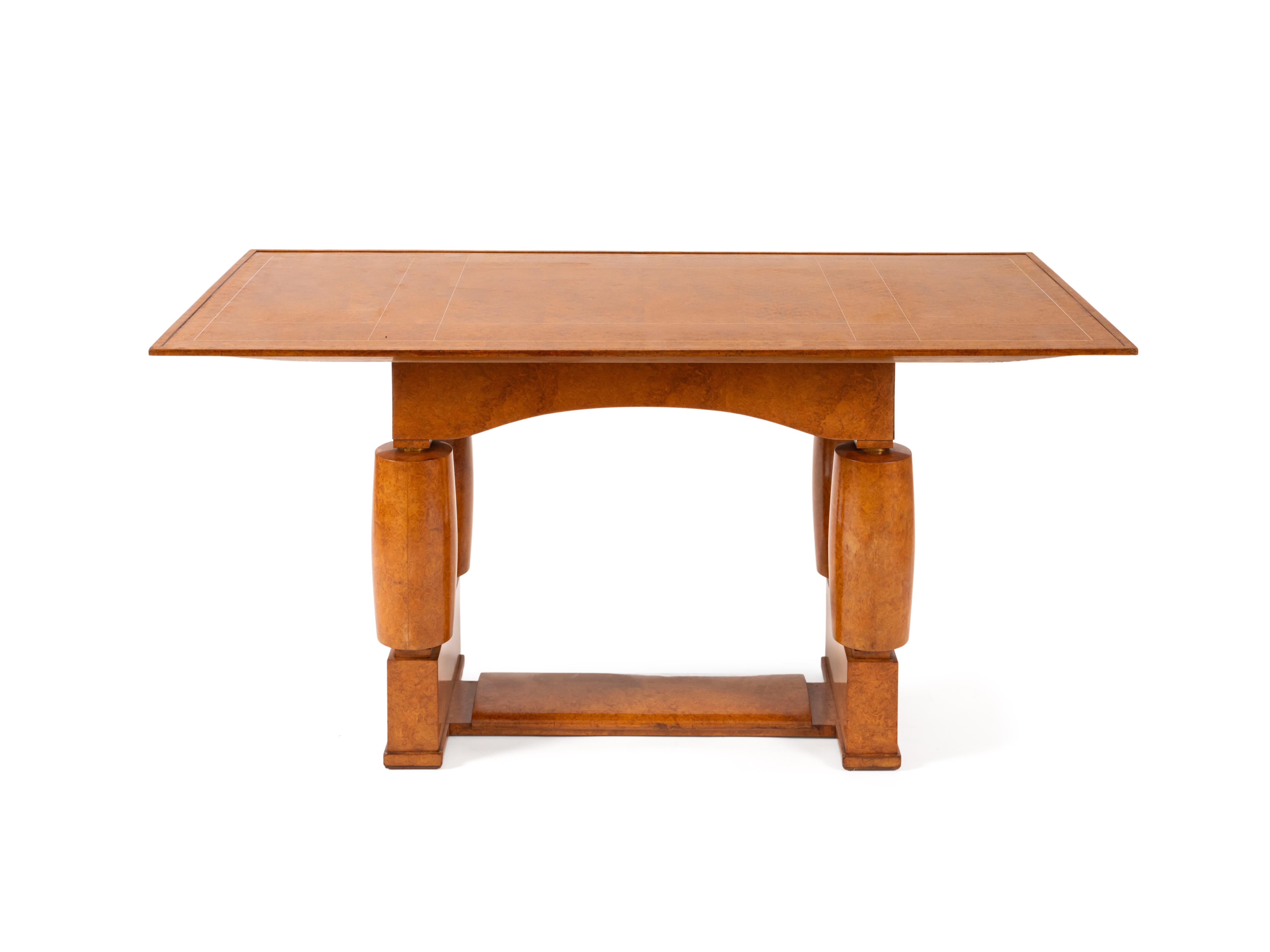 Table 'Lorcia' unique en placage d'amboine, avec des détails en ivoire et en bronze doré. La table conçue par Ruhlmann pour l'actrice française Gabrielle Lorcia, illustre son utilisation magistrale du placage d'amboyna et est la seule version connue