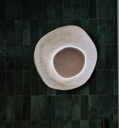 Ruinen The Eclipse Wandleuchte aus Pappmaché von Szymon Keller