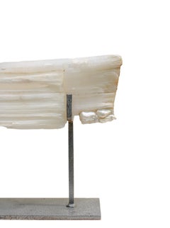 Selenite a righello con perle naturali form A su un supporto personalizzato