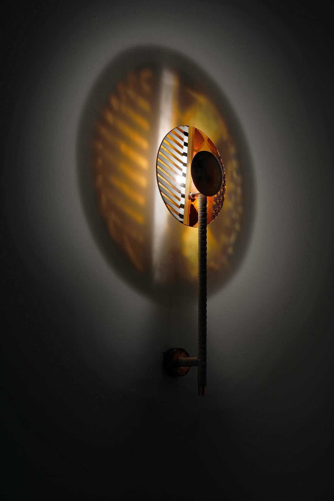 Rullo, Led Wall Lamp Consisting of a Coated Brass Stem and a Coloured Glass Disc In New Condition For Sale In Venezia, VE