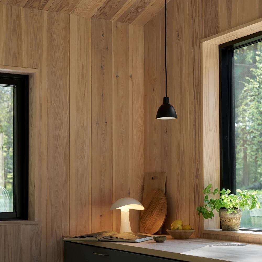 Lámpara portátil 'Rumee 220' en blanco de Gabriel Tan para Louis Poulsen Escandinavo moderno en venta